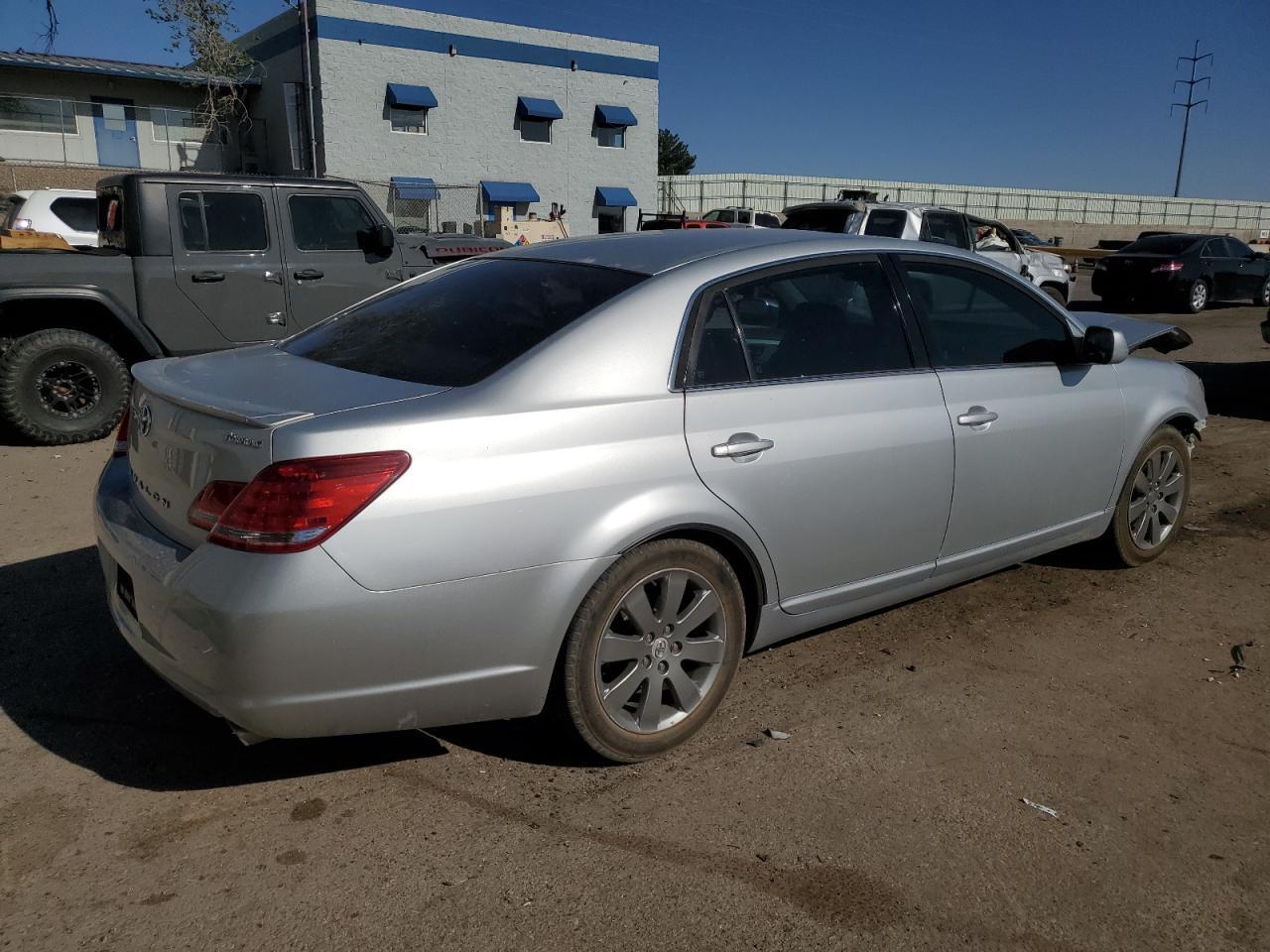 2005 Toyota Avalon Xl - Фото 3