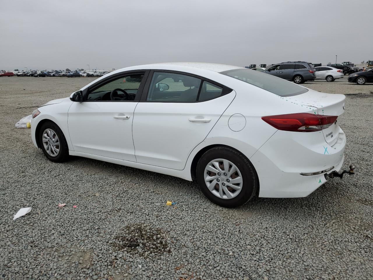 2018 Hyundai Elantra Se - Image 2