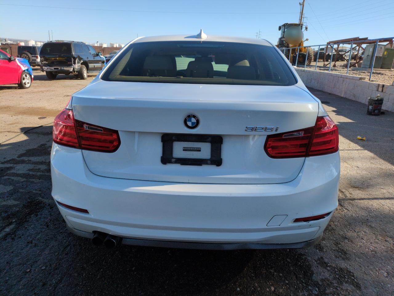 2012 BMW 328 I - Фото 6