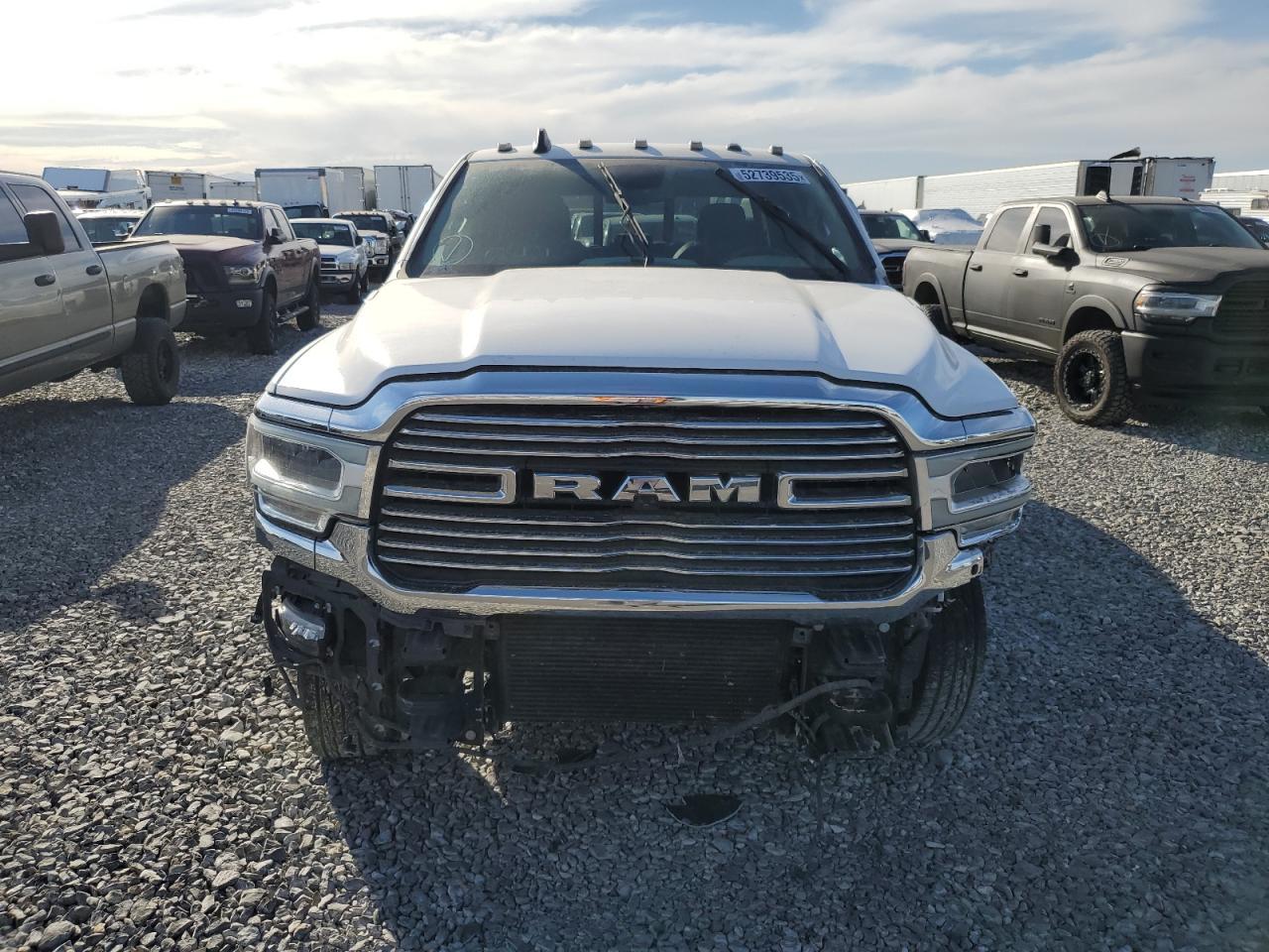 2021 Ram 3500 Laramie - Фото 5