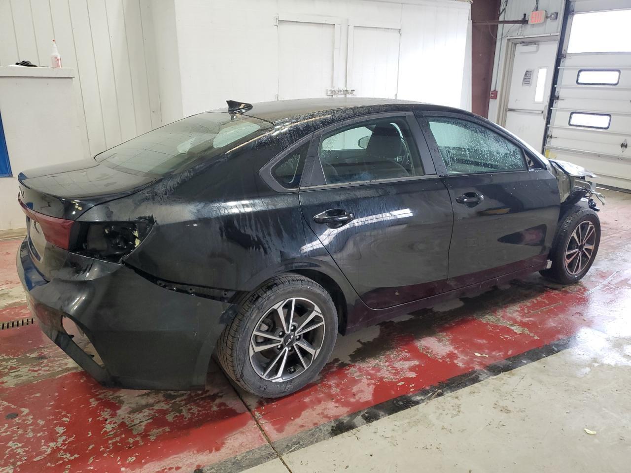 2023 Kia Forte Lx - Фото 3