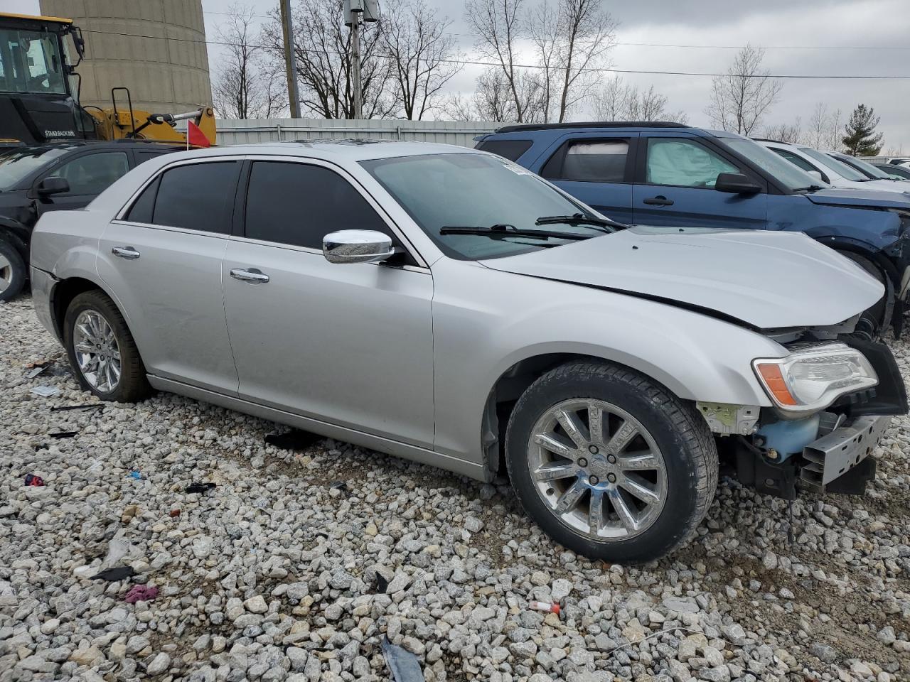 2012 Chrysler 300 Limited - Фото 4