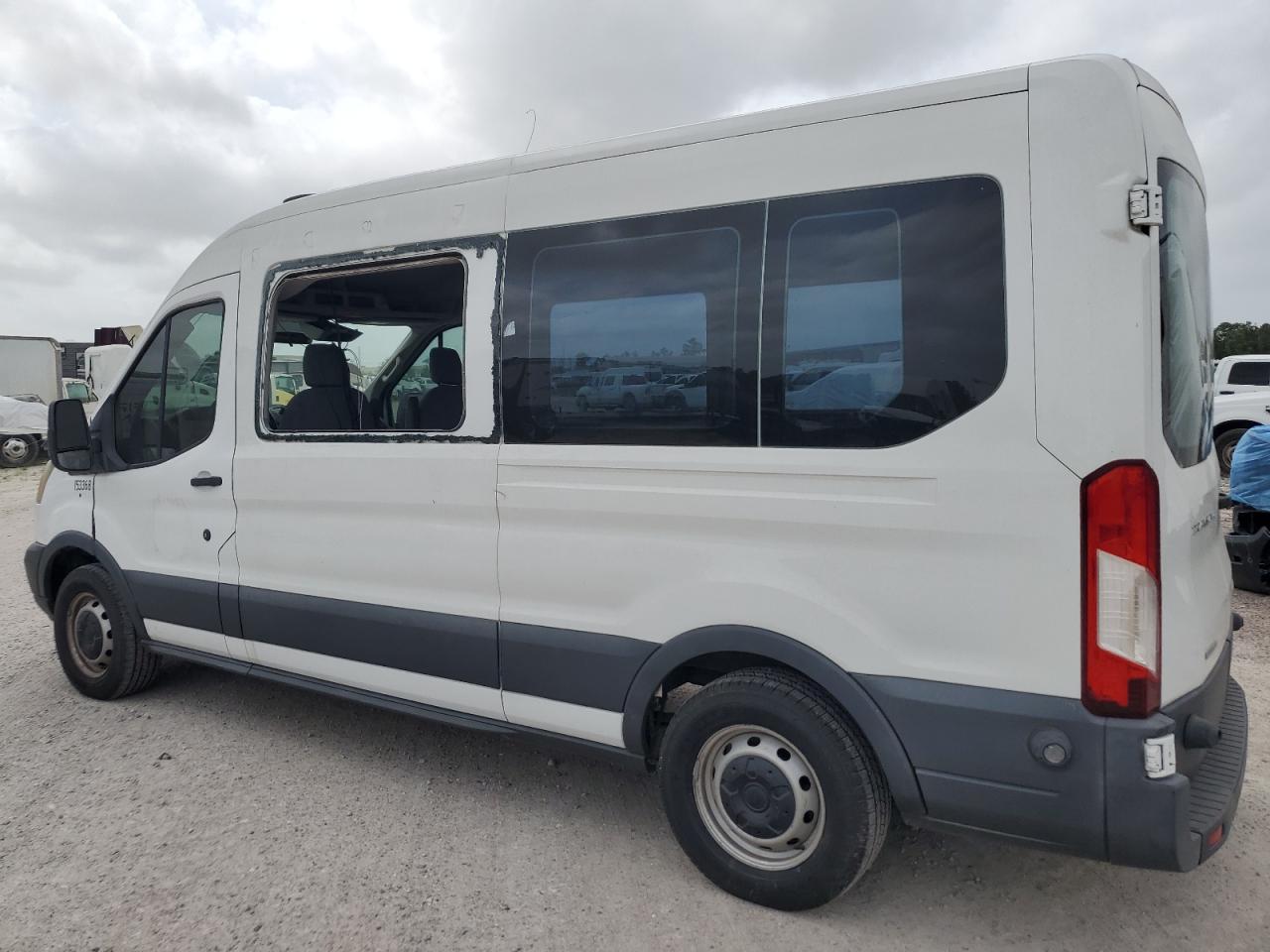 2015 Ford Transit T-350 - Image 2