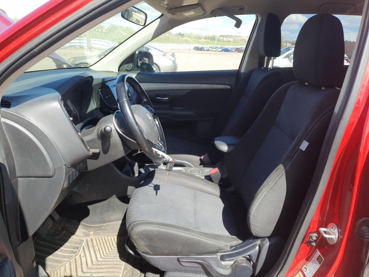 2016 Mitsubishi Outlander Es - Image 7