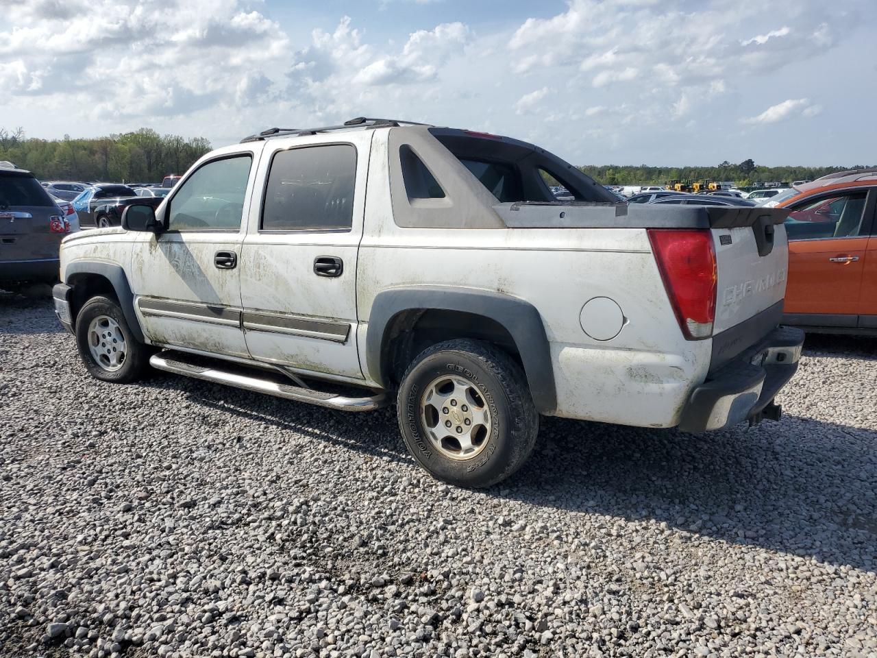 2004 Chevrolet Avalanche C1500 - Фото 2