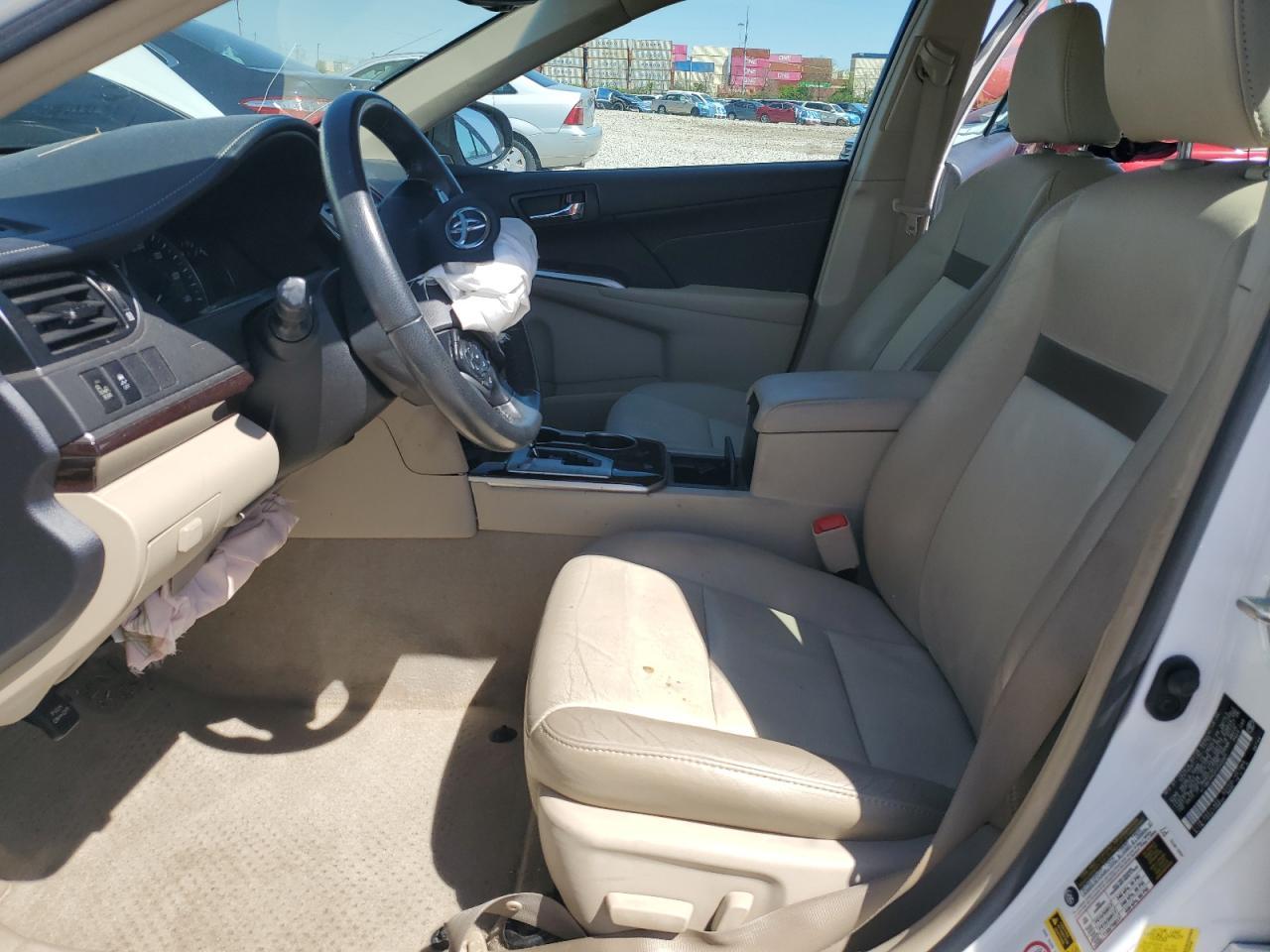 2014 Toyota Camry Se - Image 7