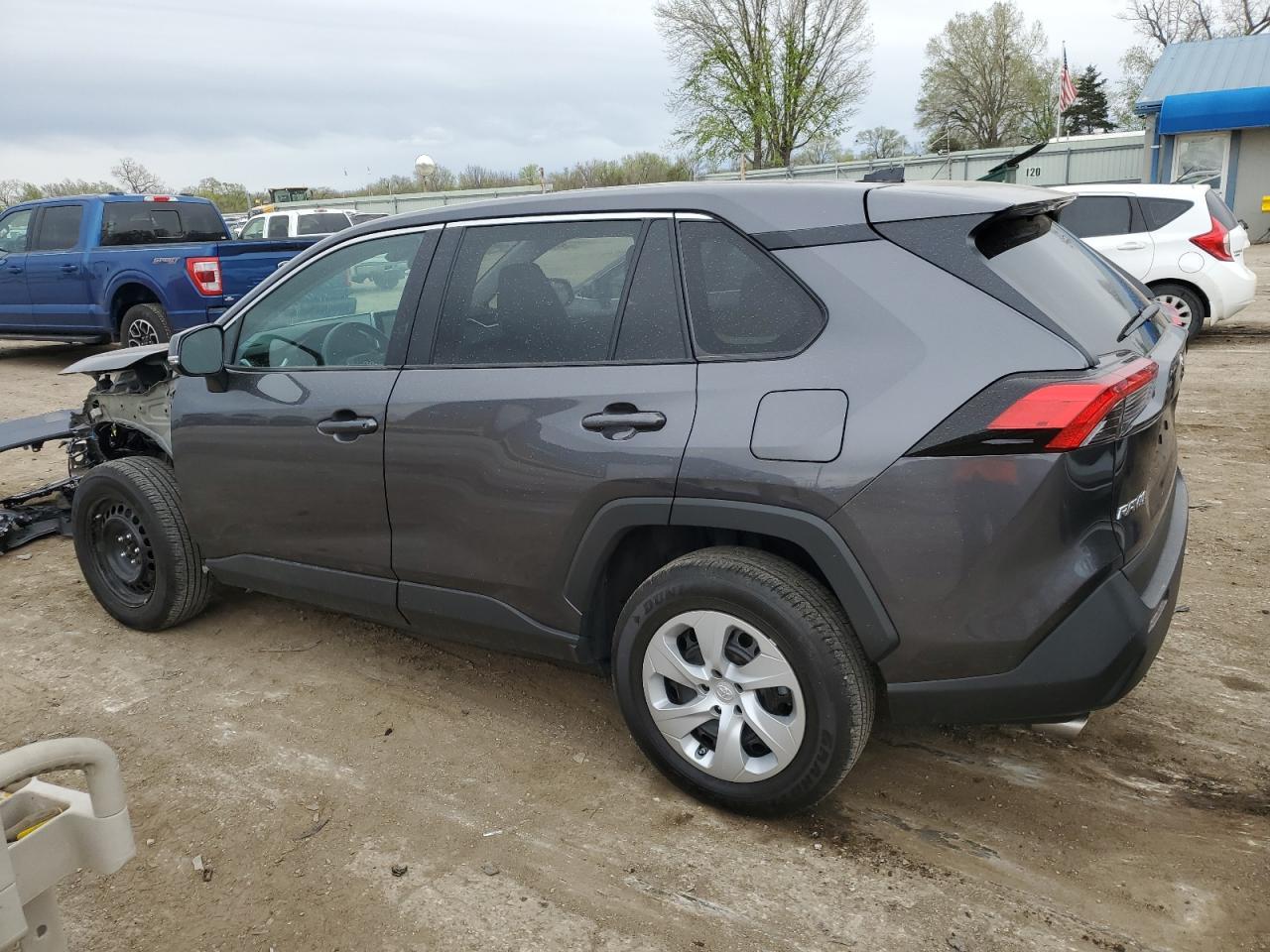 2024 Toyota Rav4 Le - Image 2