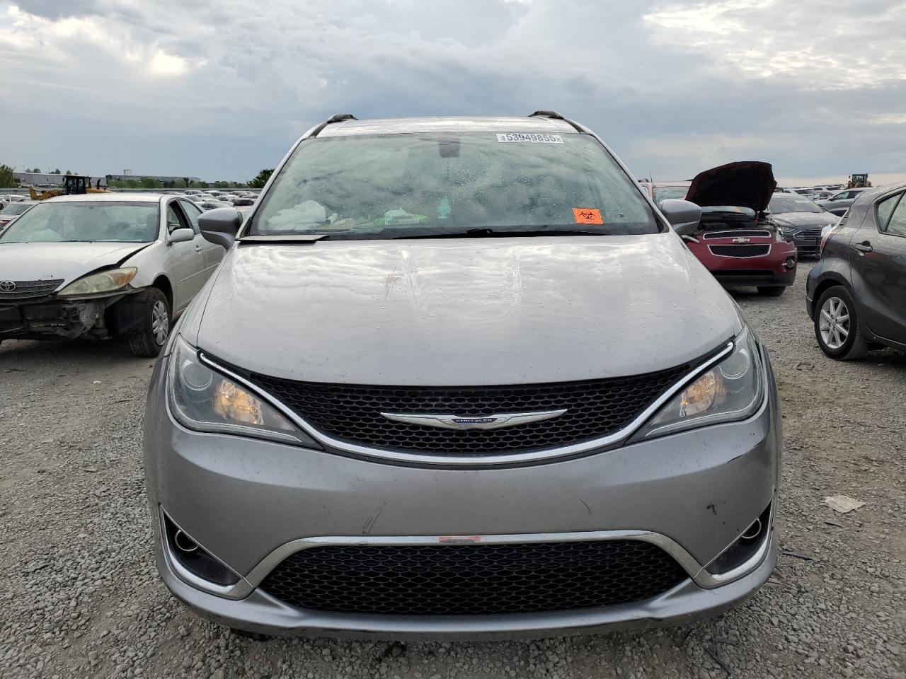 2017 Chrysler Pacifica Touring L - Image 5