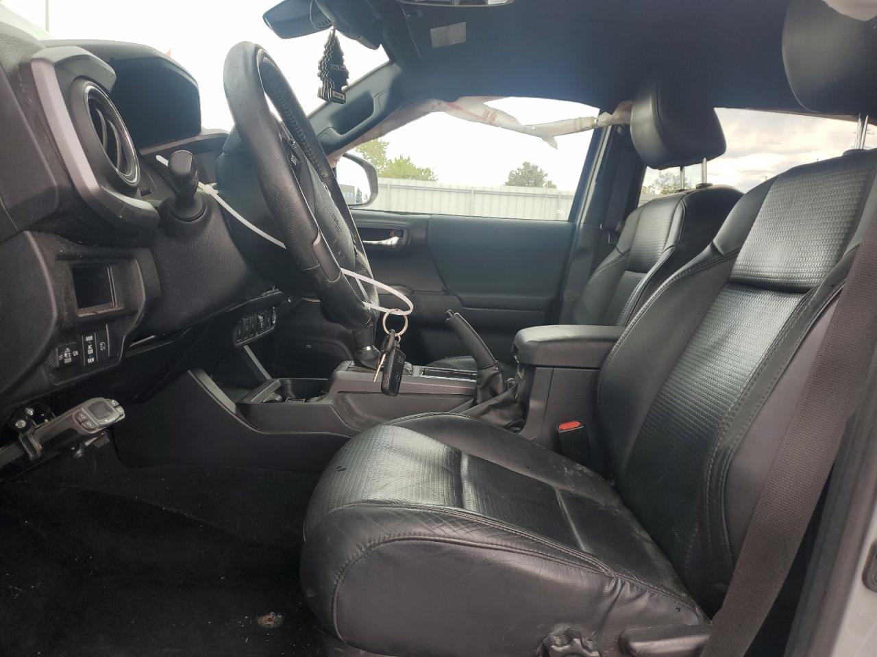 2018 Toyota Tacoma Double Cab - Image 7