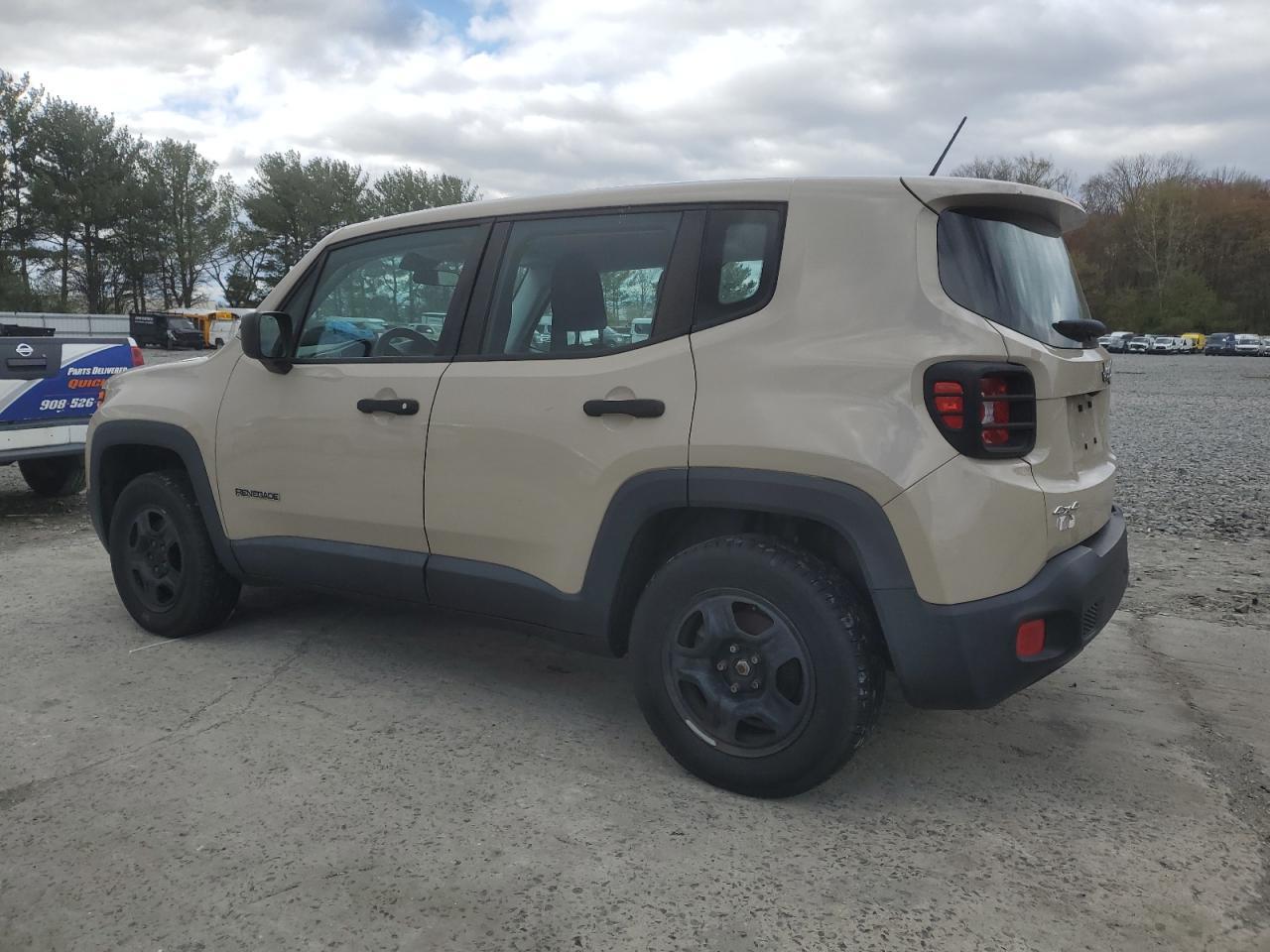 2015 Jeep Renegade Sport - Фото 2