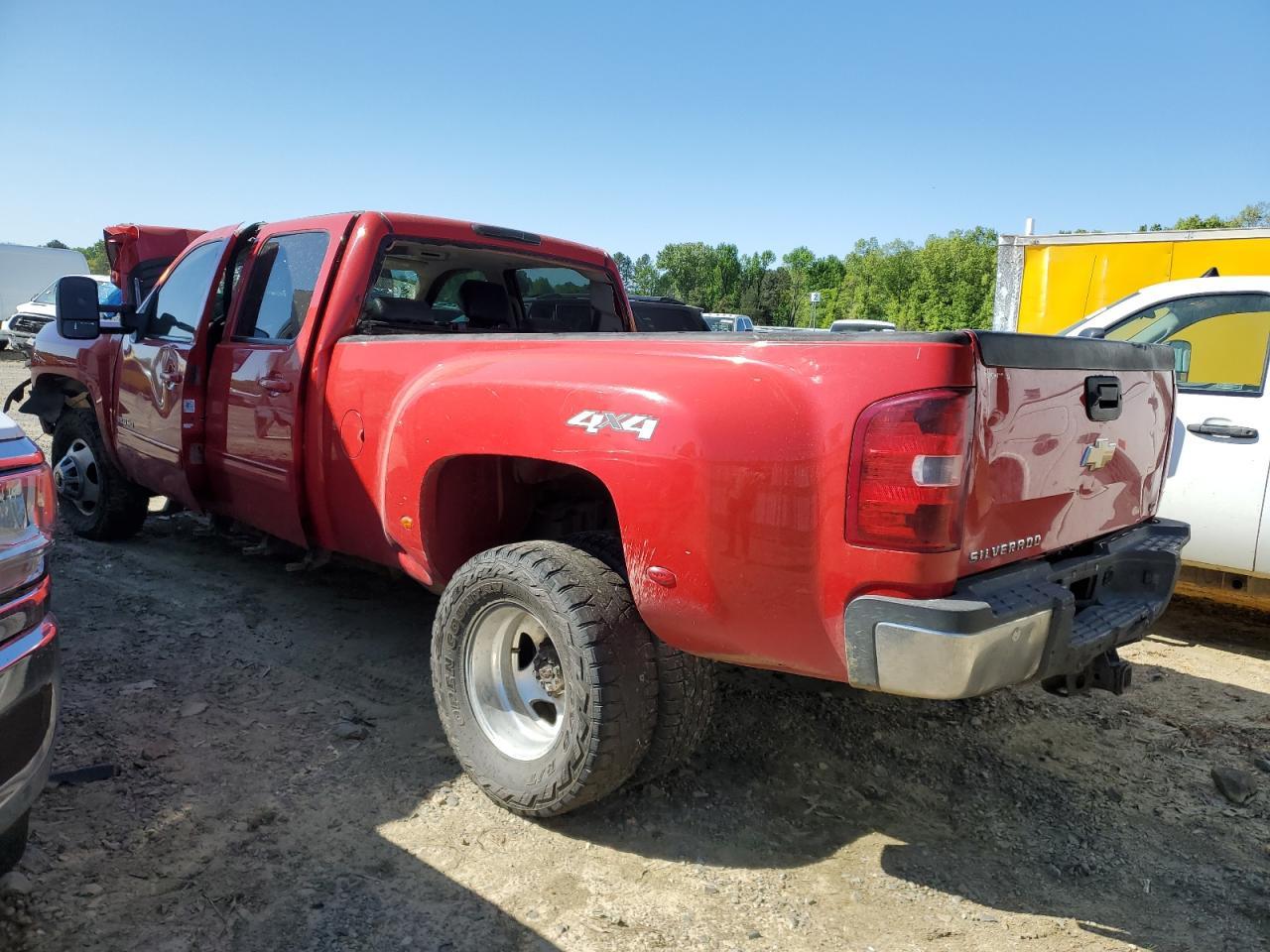 2013 Chevrolet Silverado K3500 Ltz - Image 2