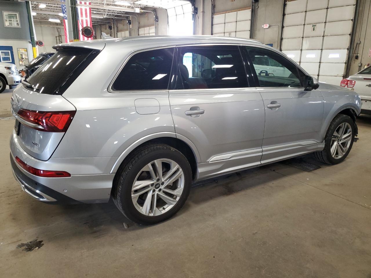 2021 Audi Q7 Premium - Image 3