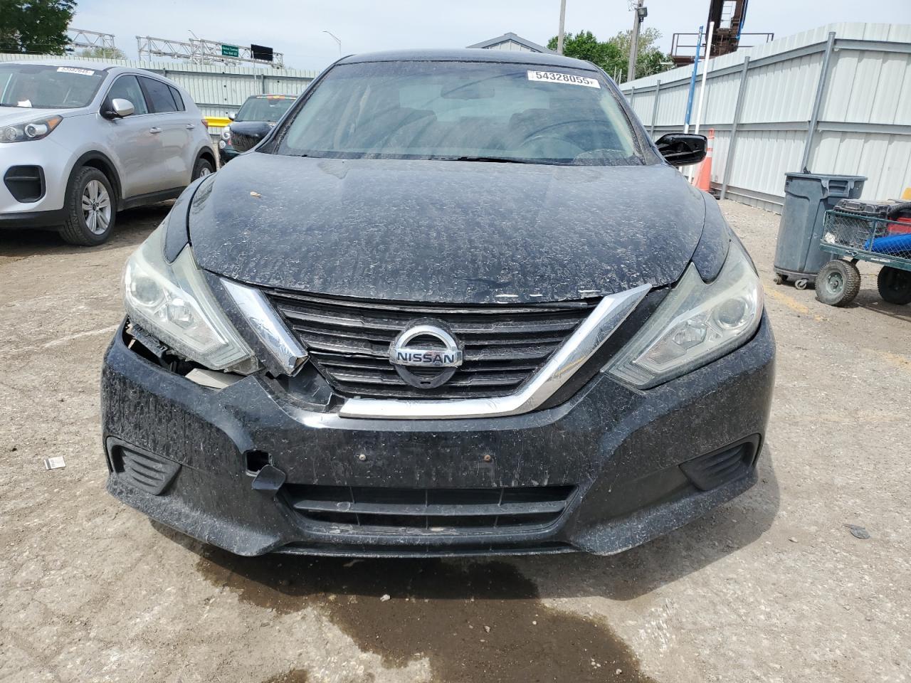 2016 Nissan Altima 2.5 - Image 5