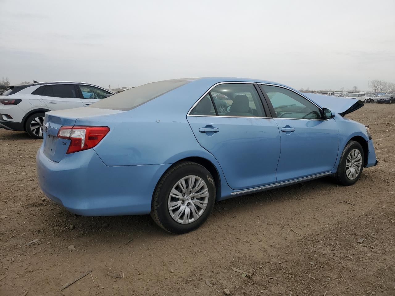2012 Toyota Camry Base - Фото 3