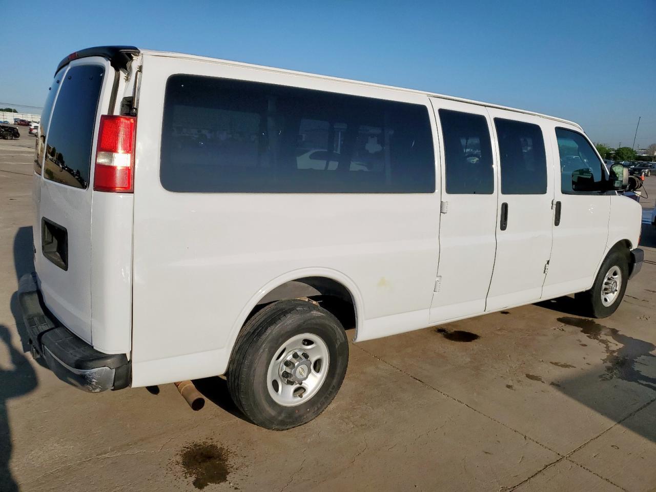 2016 Chevrolet Express G3500 Lt - Фото 3
