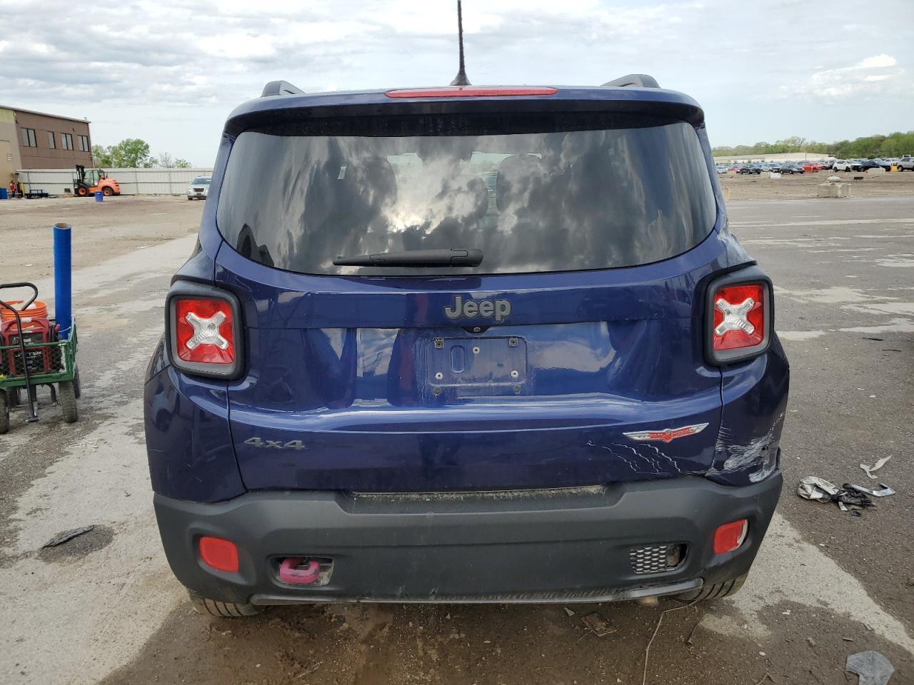 2017 Jeep Renegade Trailhawk - Фото 6