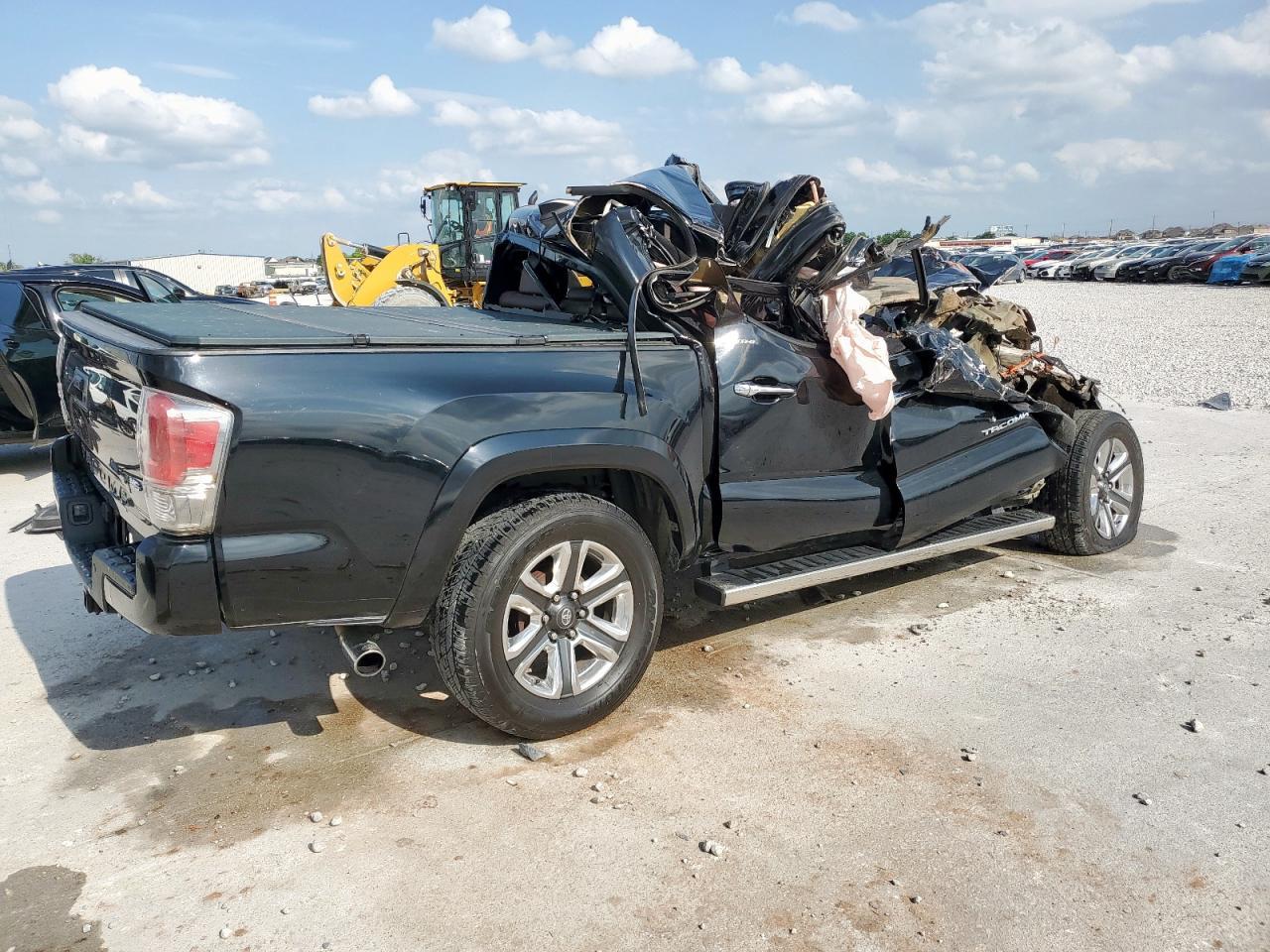 2017 Toyota Tacoma Double Cab - Фото 3