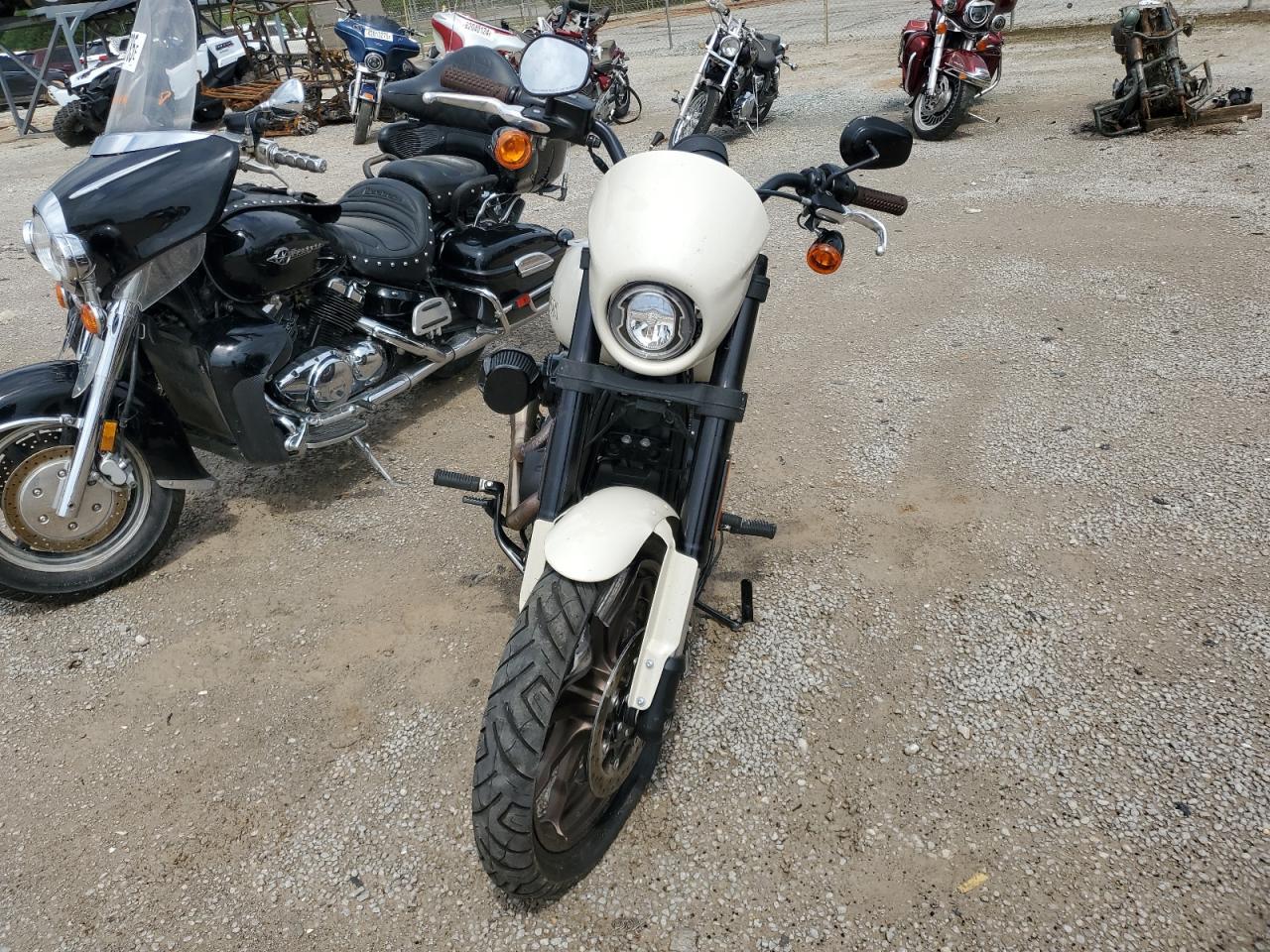2023 Harley-Davidson Fxlrs - Фото 2