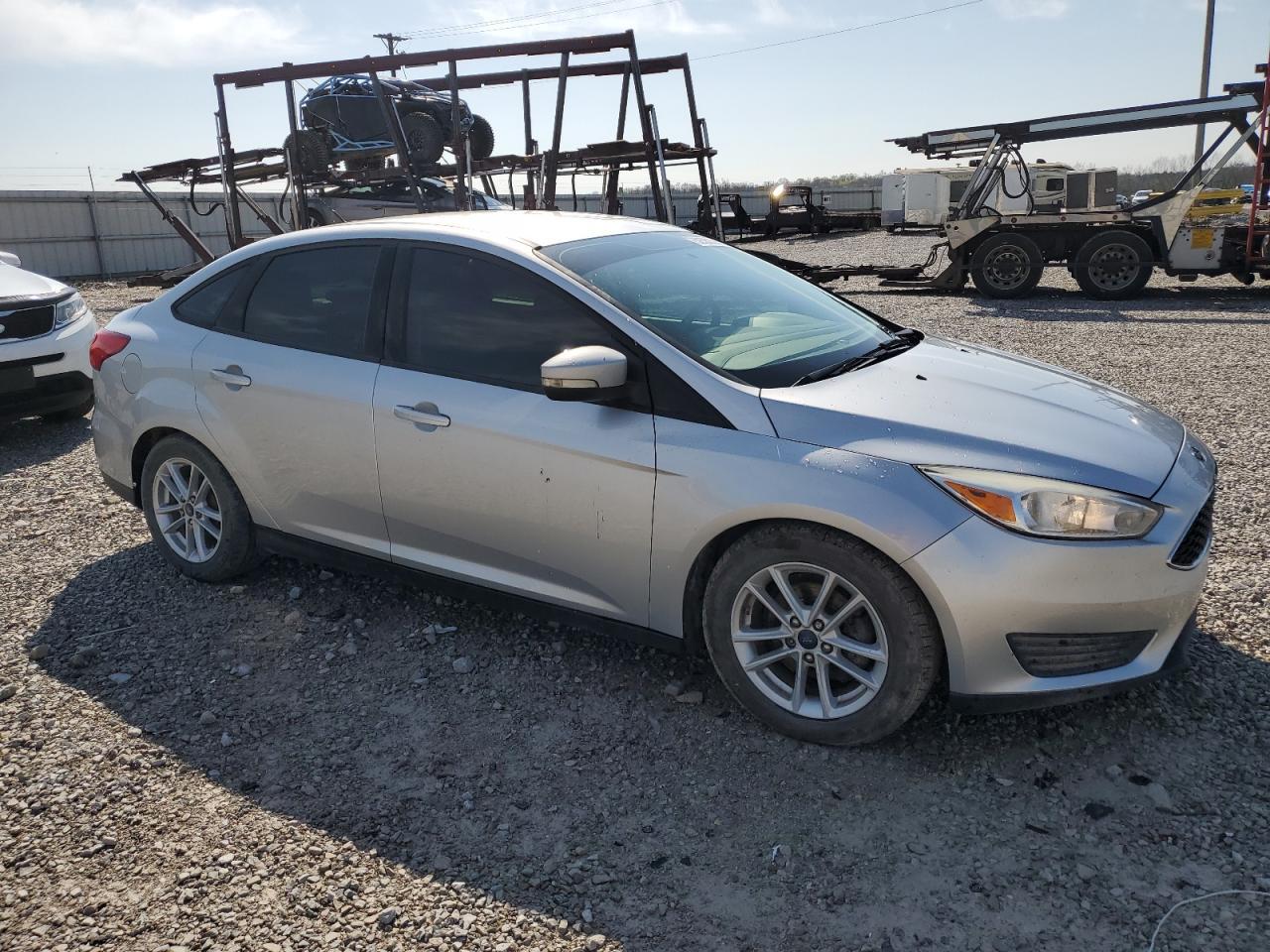 2017 Ford Focus Se - Фото 4