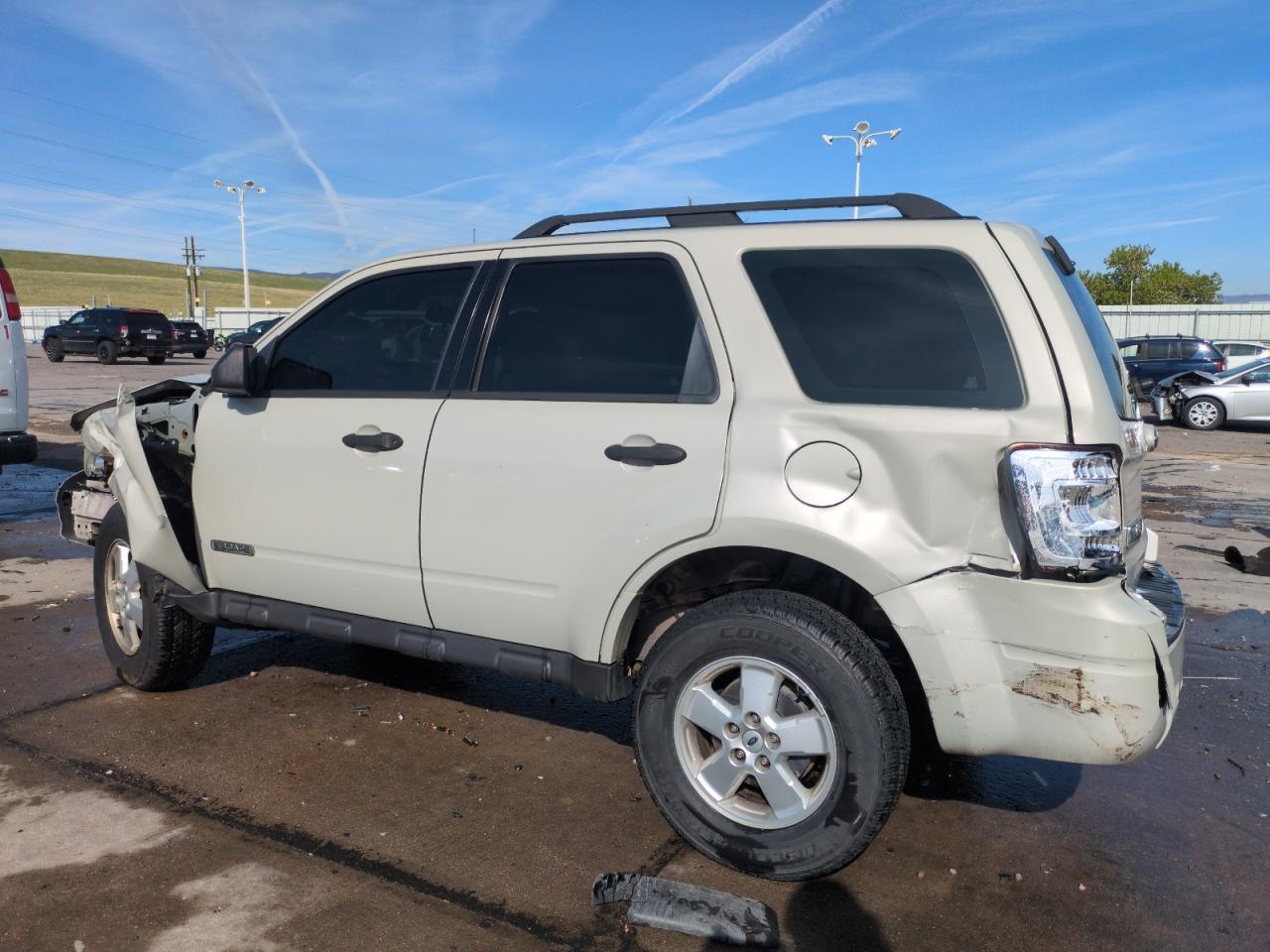 2008 Ford Escape Xls - Фото 2