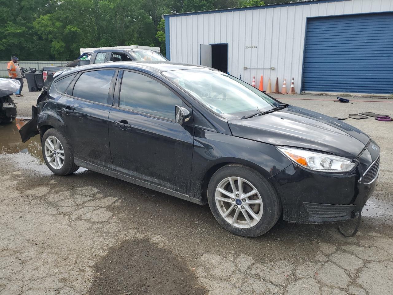2017 Ford Focus Se - Фото 4