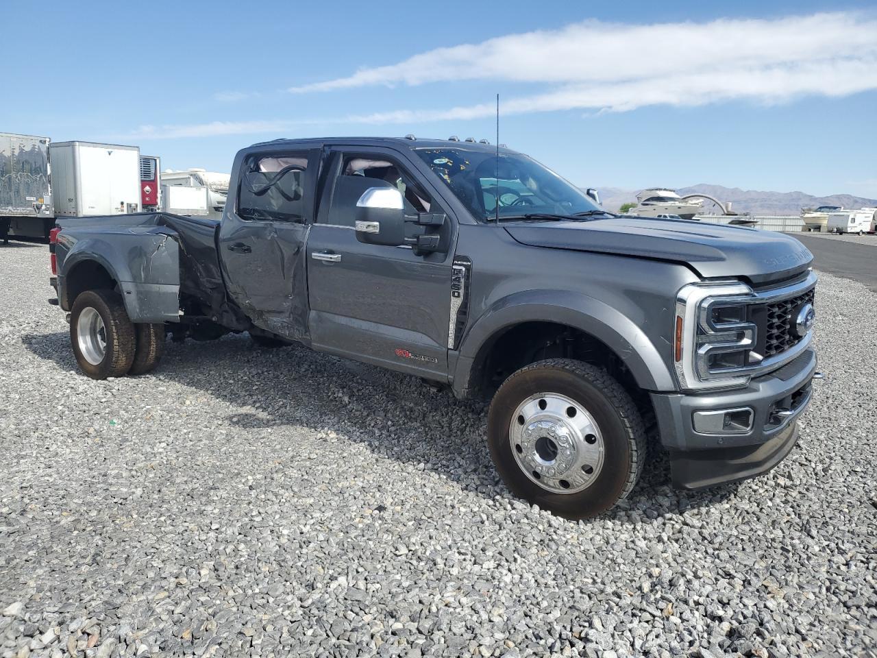 2024 Ford F450 Super Duty - Фото 4