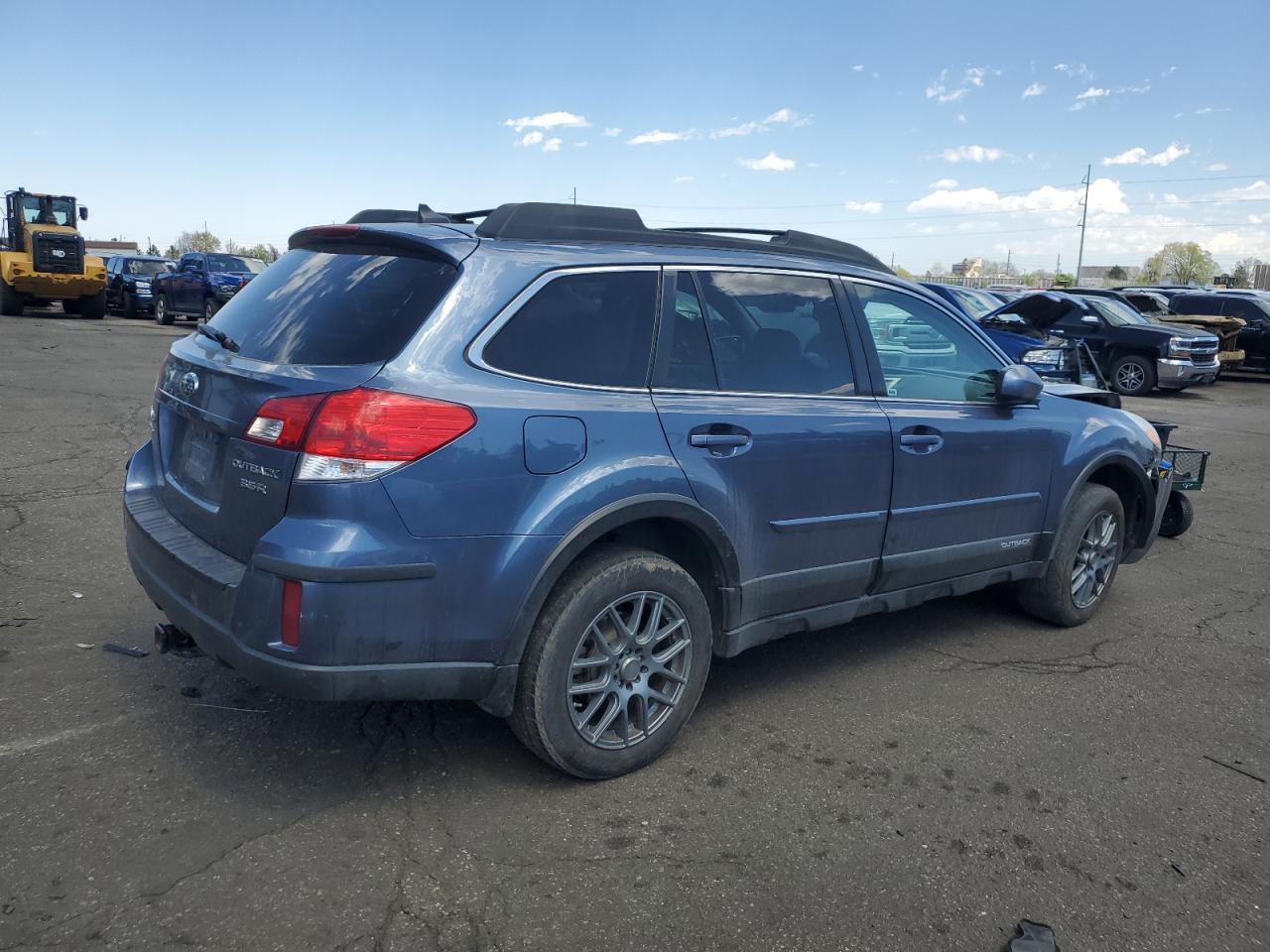2013 Subaru Outback 3.6R Limited - Фото 3