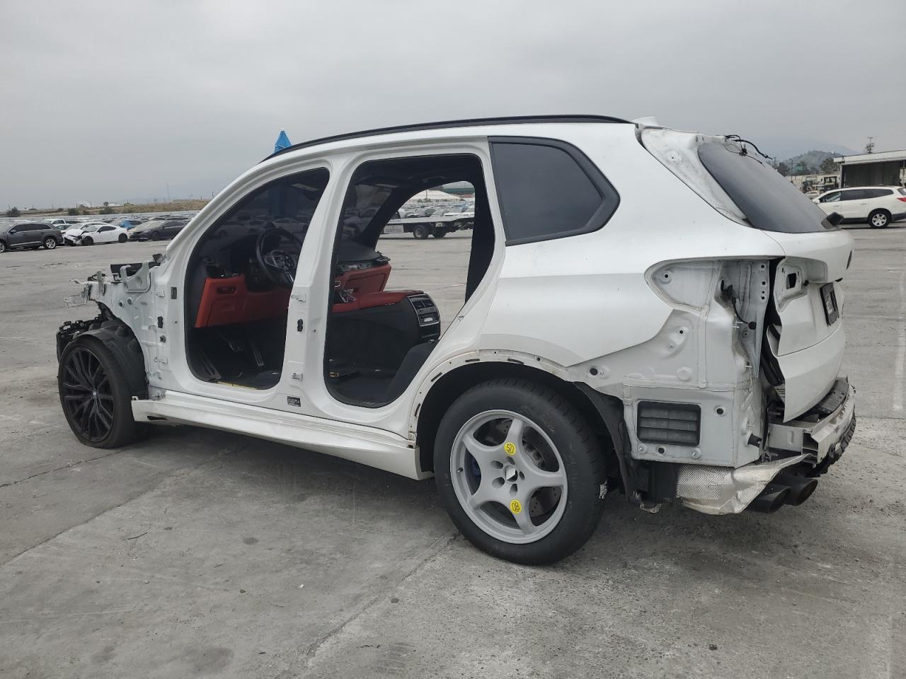 2021 BMW X5 M - Фото 2