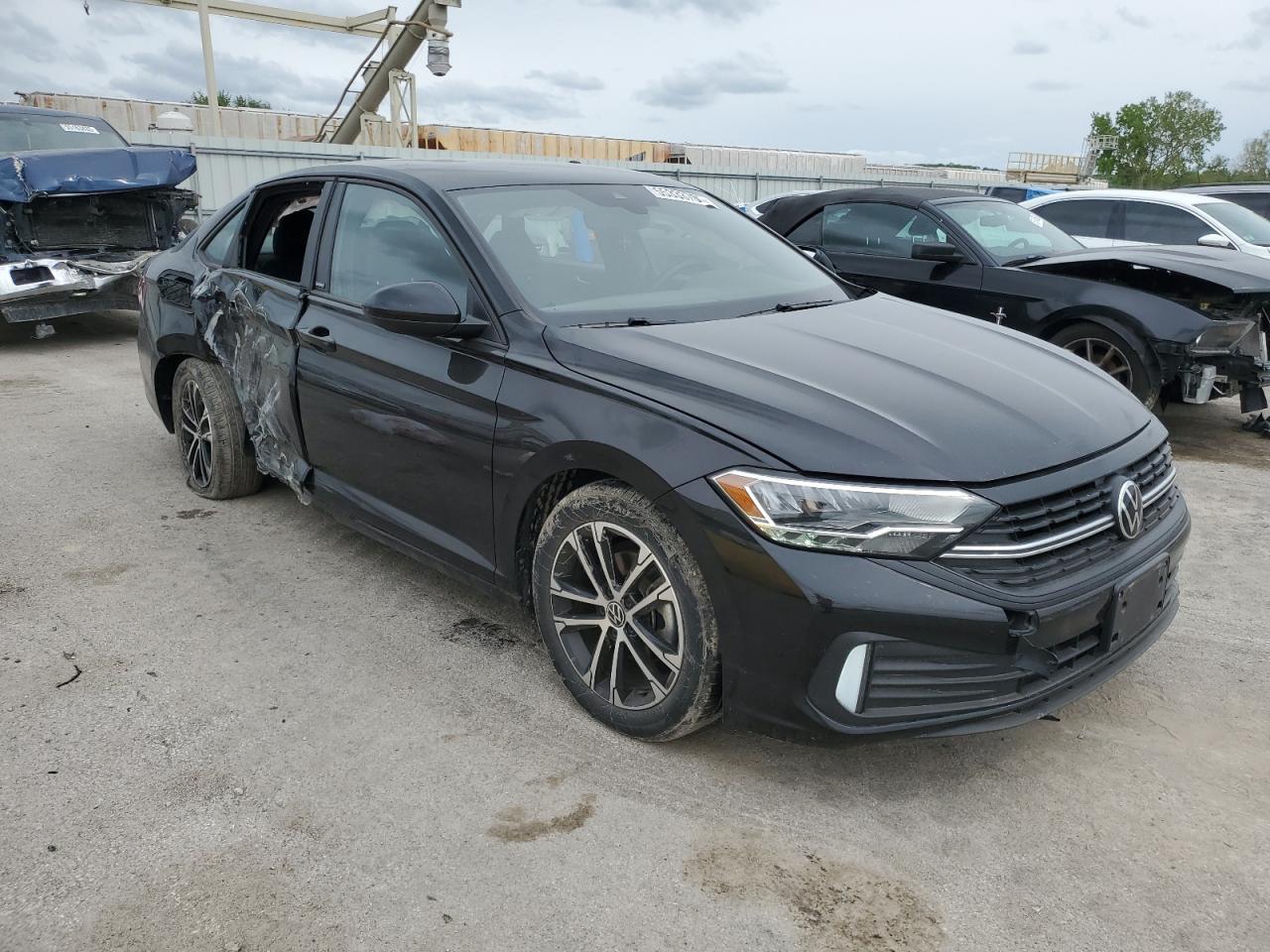 2023 Volkswagen Jetta Sport - Фото 4