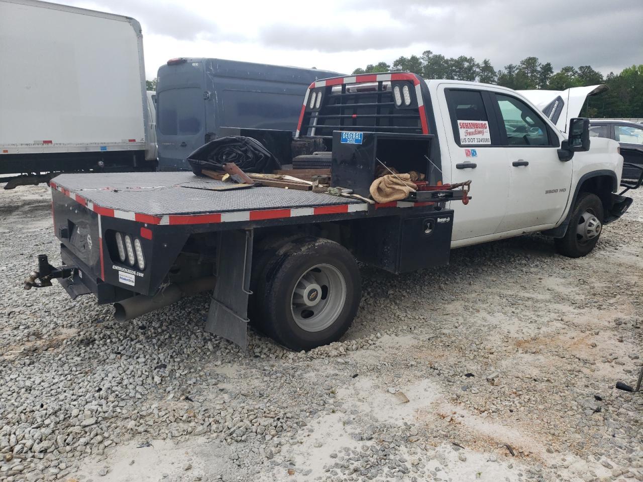 2023 Chevrolet Silverado K3500 - Фото 3