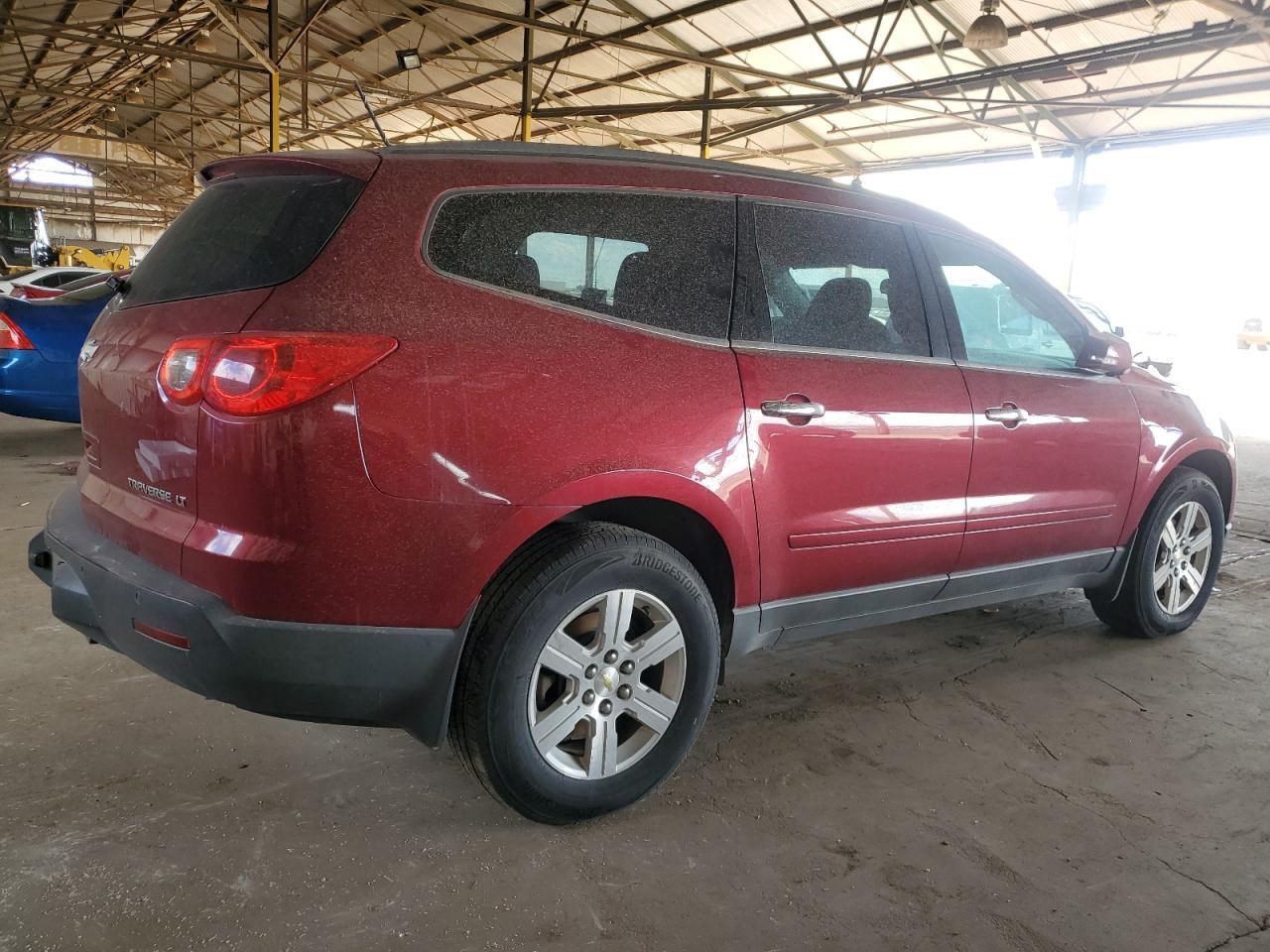 2011 Chevrolet Traverse Lt - Image 3
