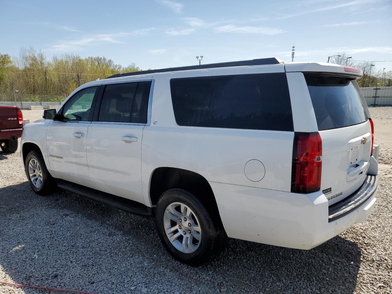 2019 Chevrolet Suburban K1500 Lt - Фото 2