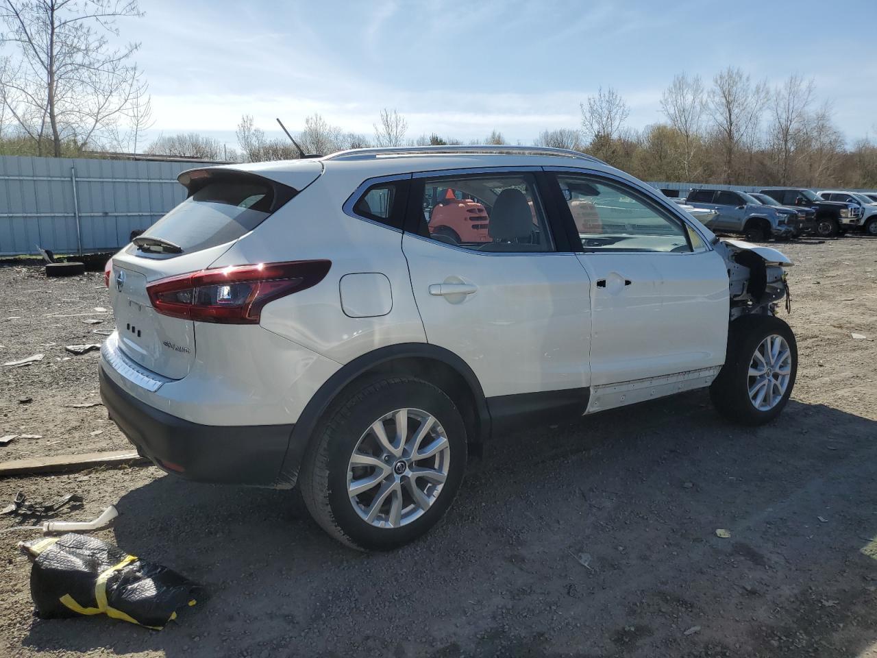 2022 Nissan Rogue Sport Sv - Image 3