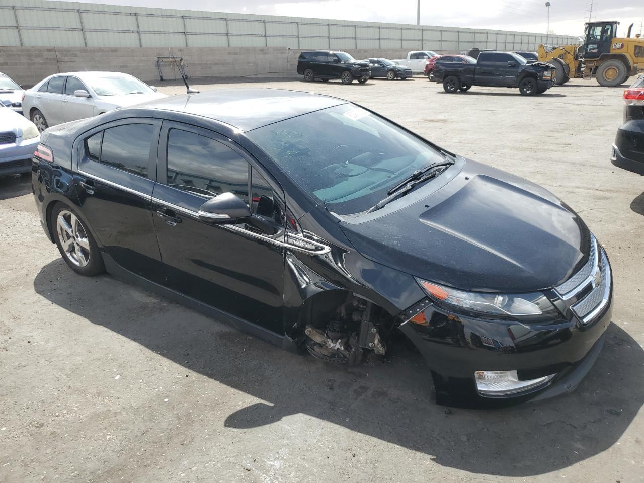 2014 Chevrolet Volt - Image 4