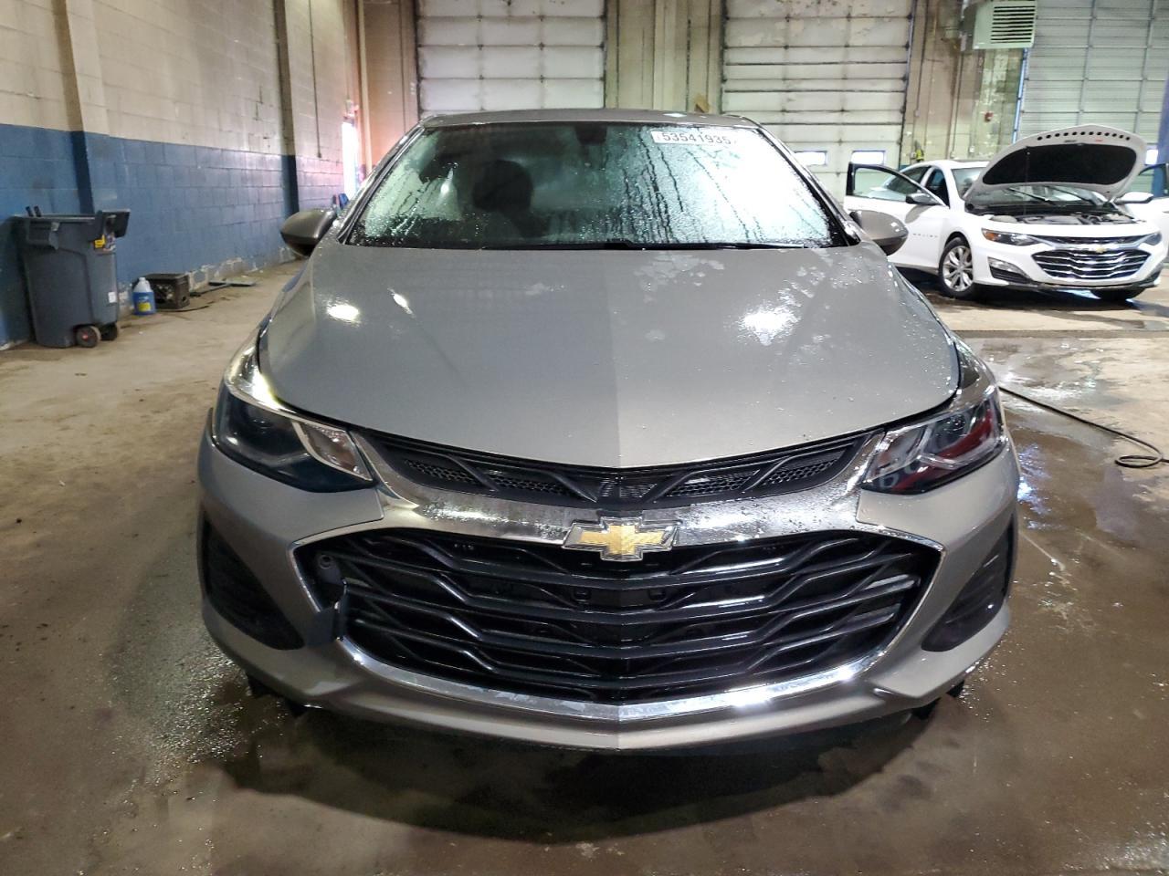 2019 Chevrolet Cruze Lt - Image 5