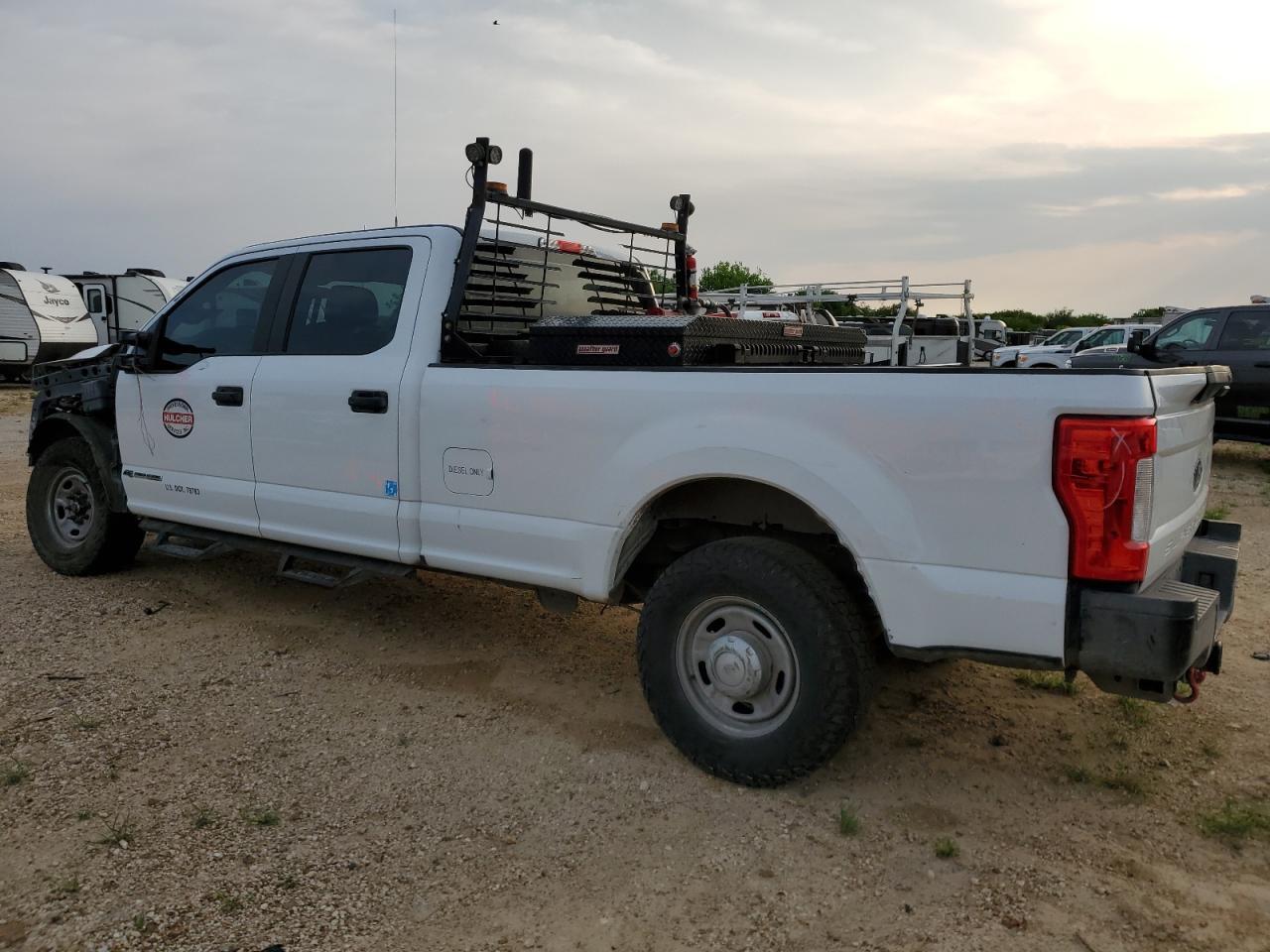 2019 Ford F350 Super Duty - Фото 2