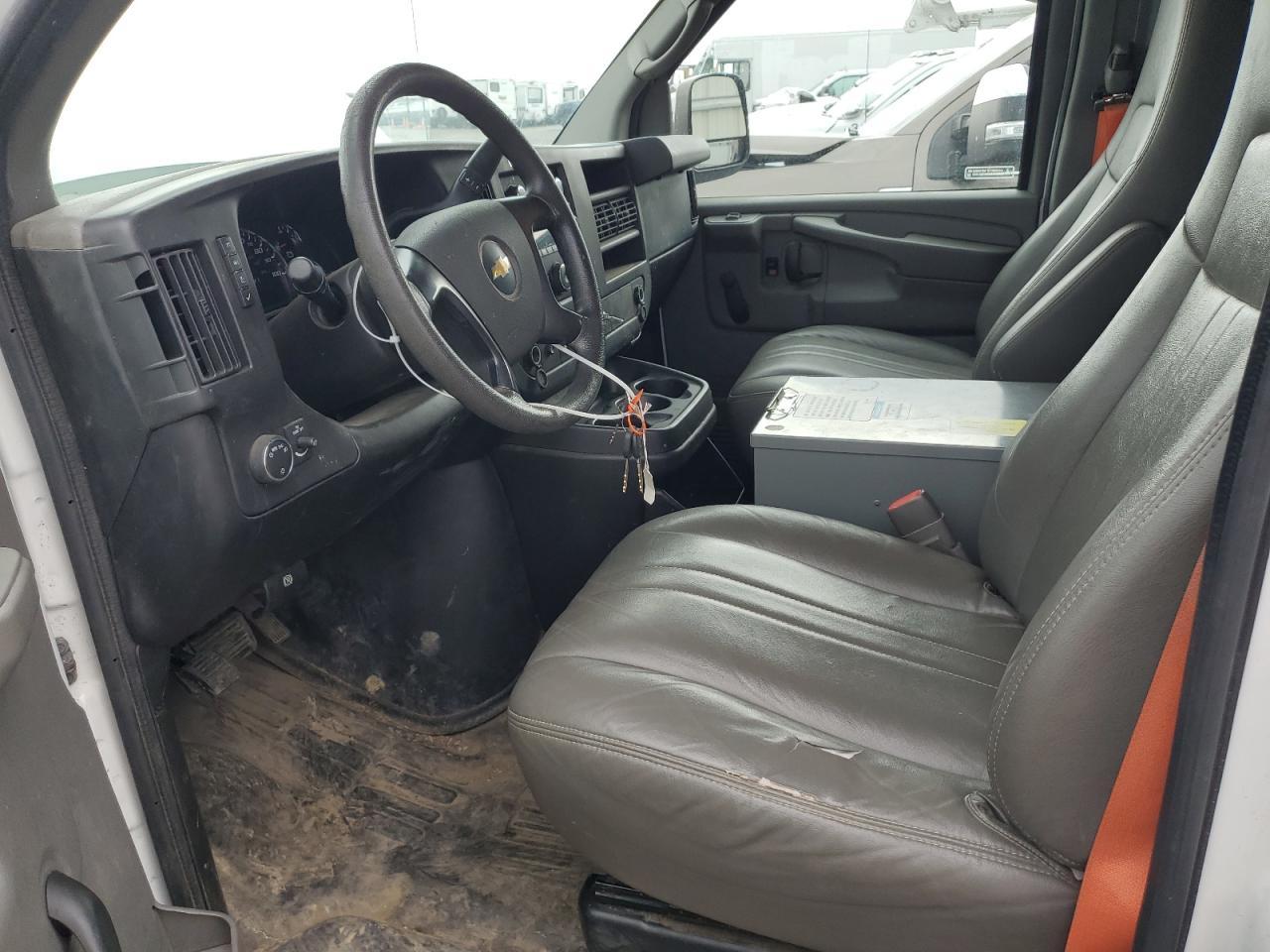 2013 Chevrolet Express G2500 - Image 7