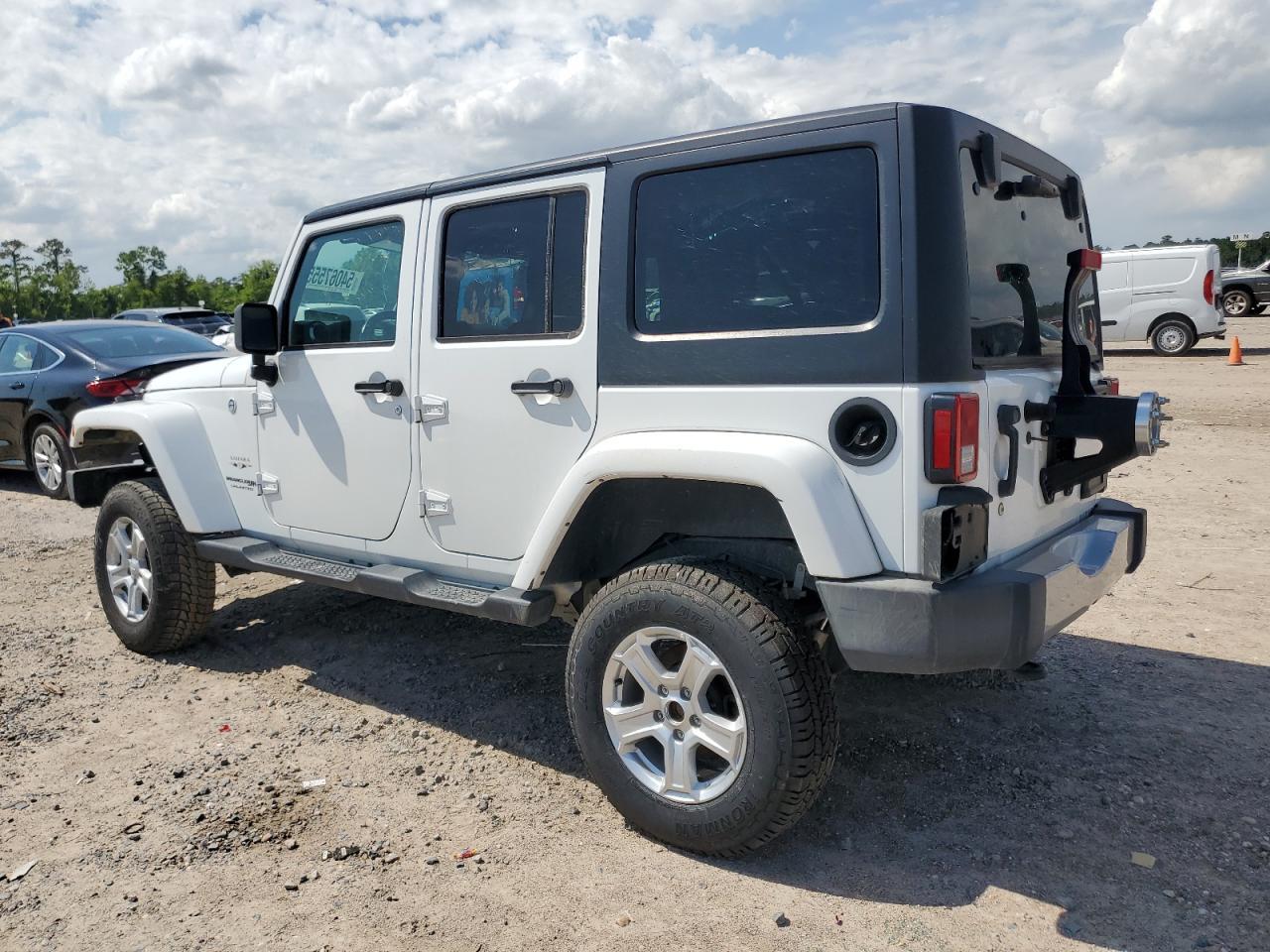 2018 Jeep Wrangler Unlimited Sahara - Фото 2