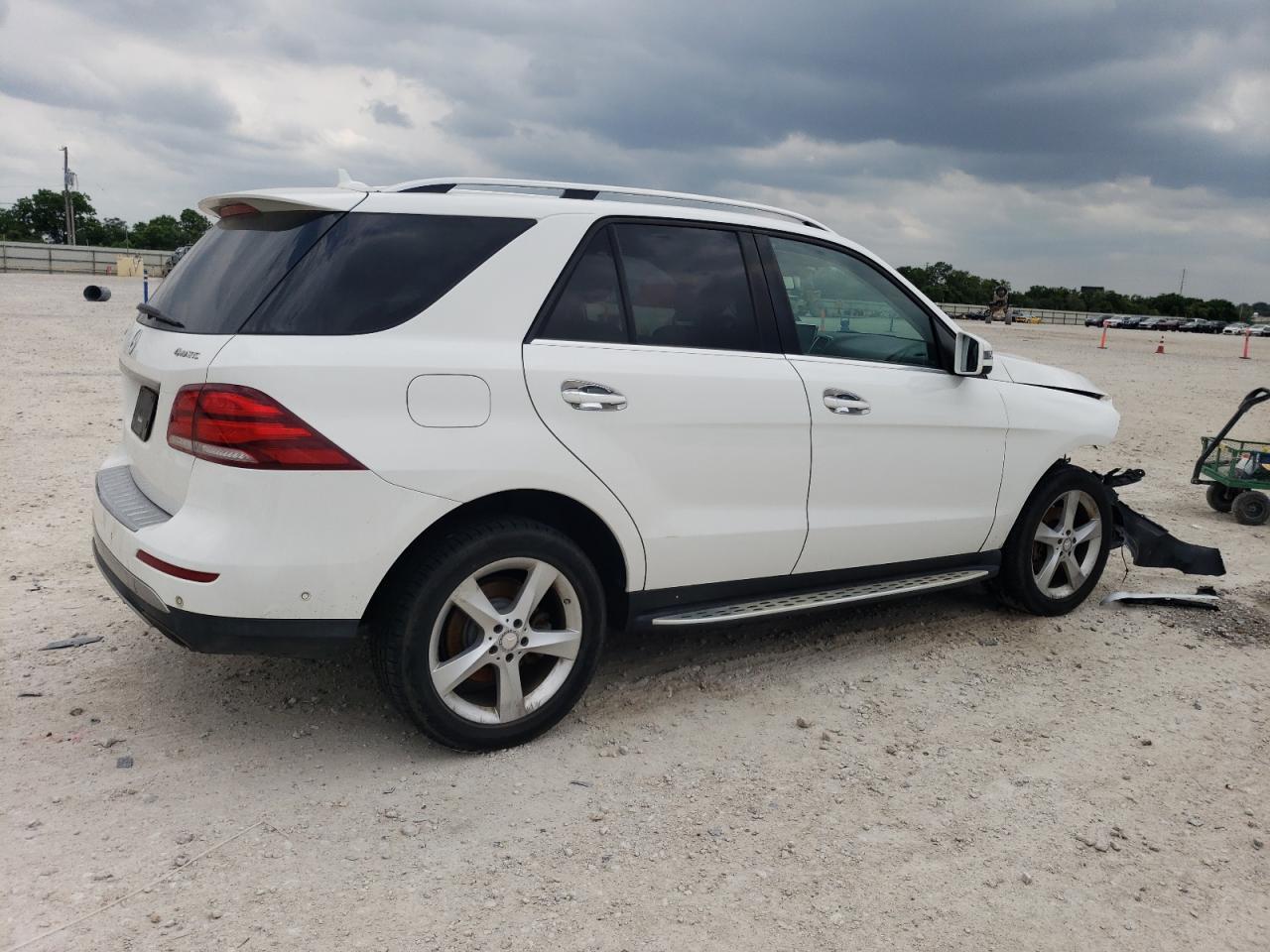 2016 Mercedes-Benz Gle 350 4Matic - Image 3