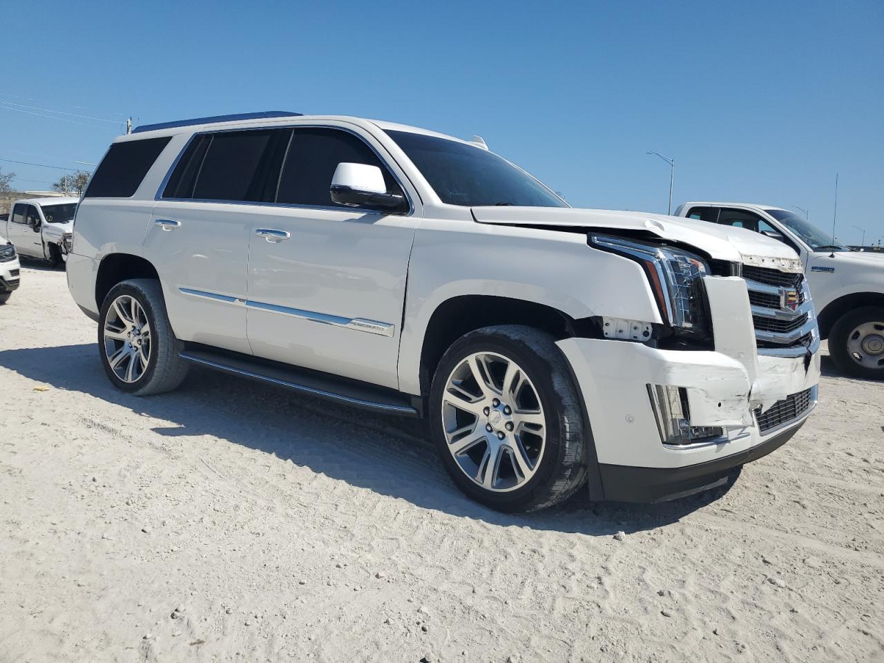 2017 Cadillac Escalade - Фото 4