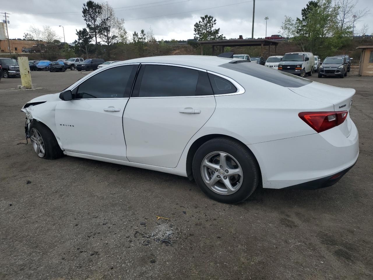 2018 Chevrolet Malibu Ls - Фото 2