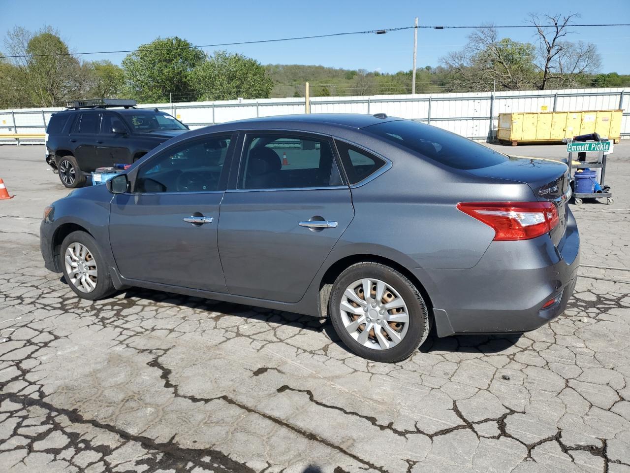 2017 Nissan Sentra S - Фото 2