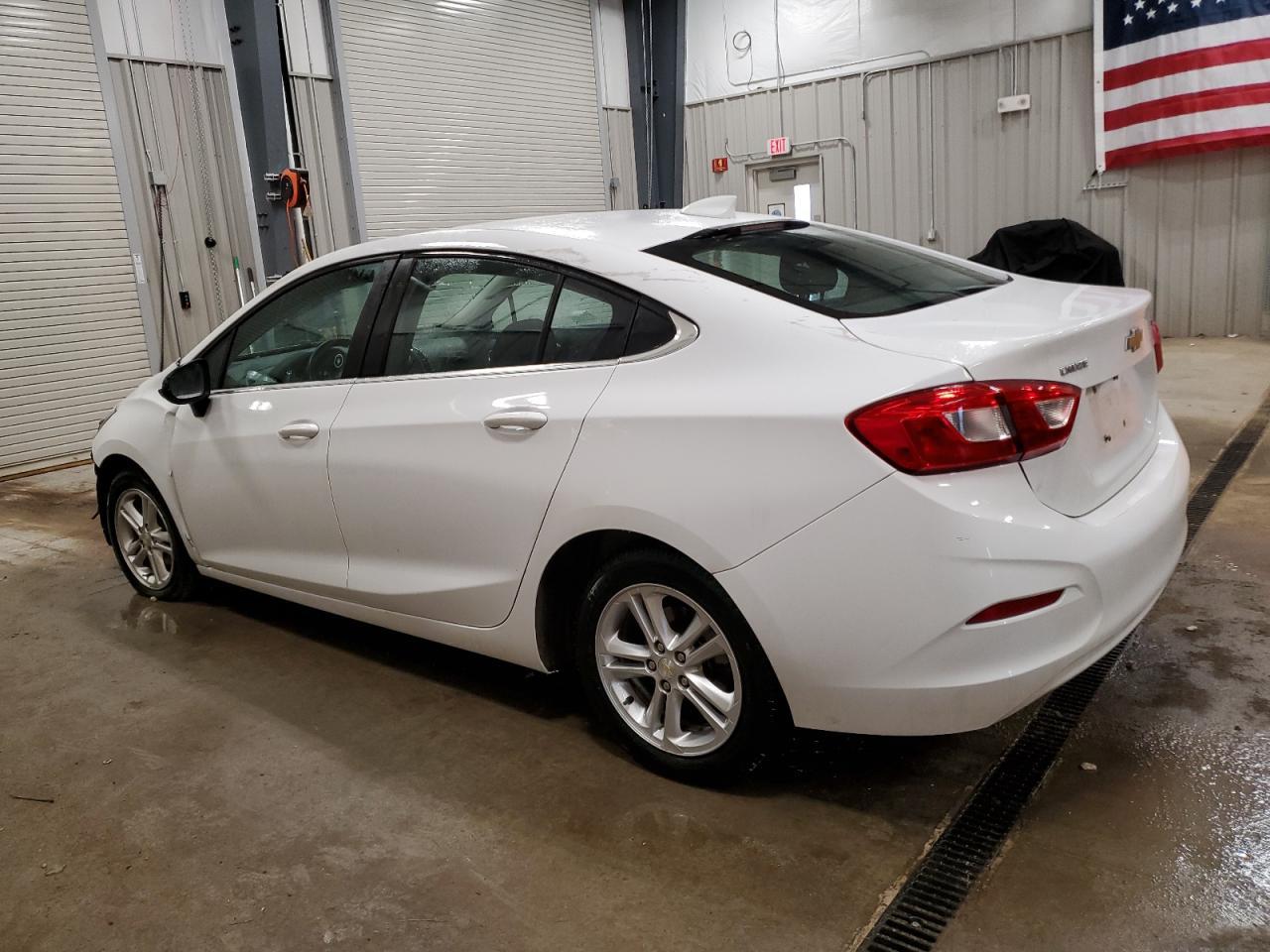 2018 Chevrolet Cruze Lt - Фото 2