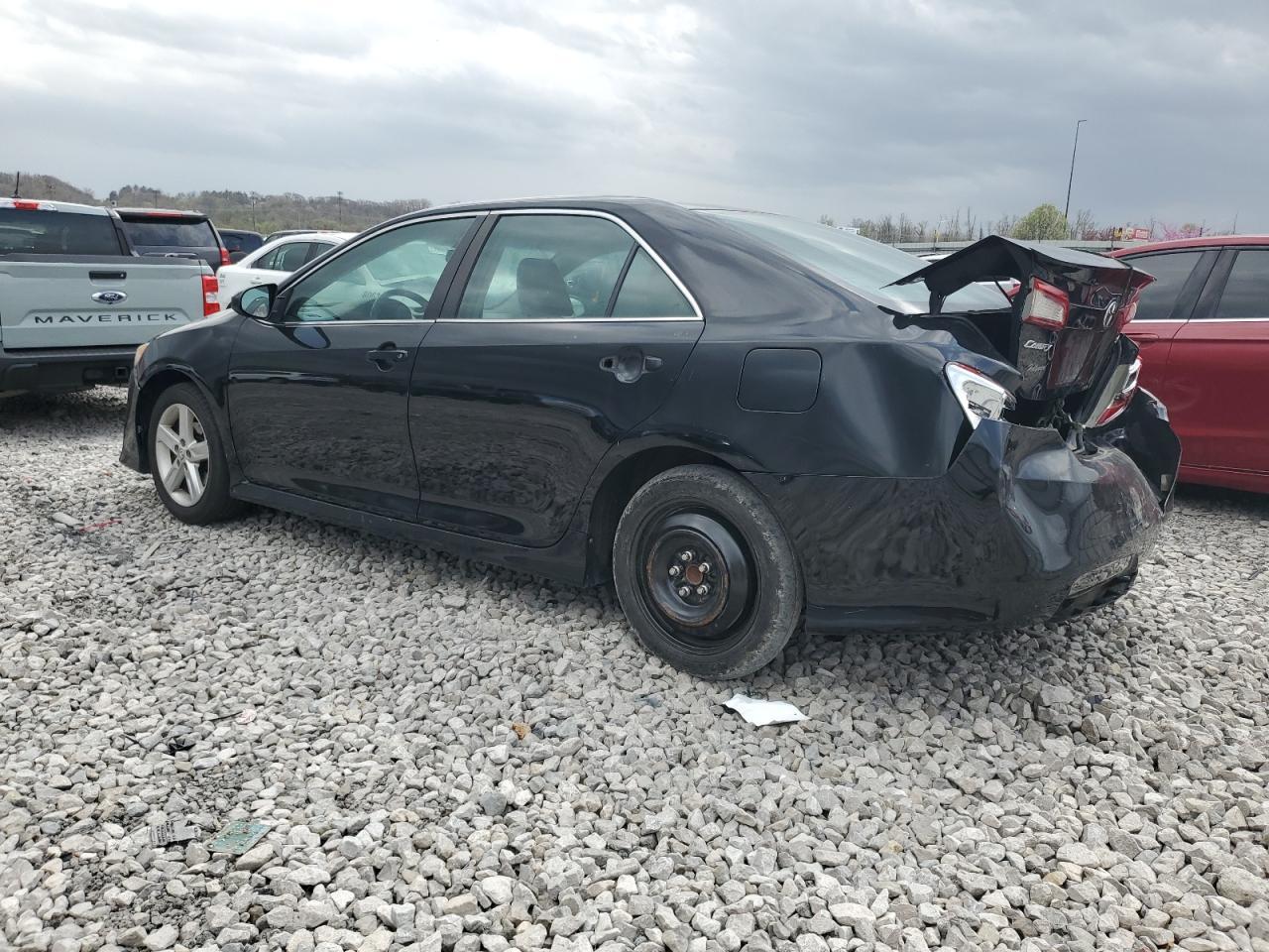 2014 Toyota Camry L - Image 2