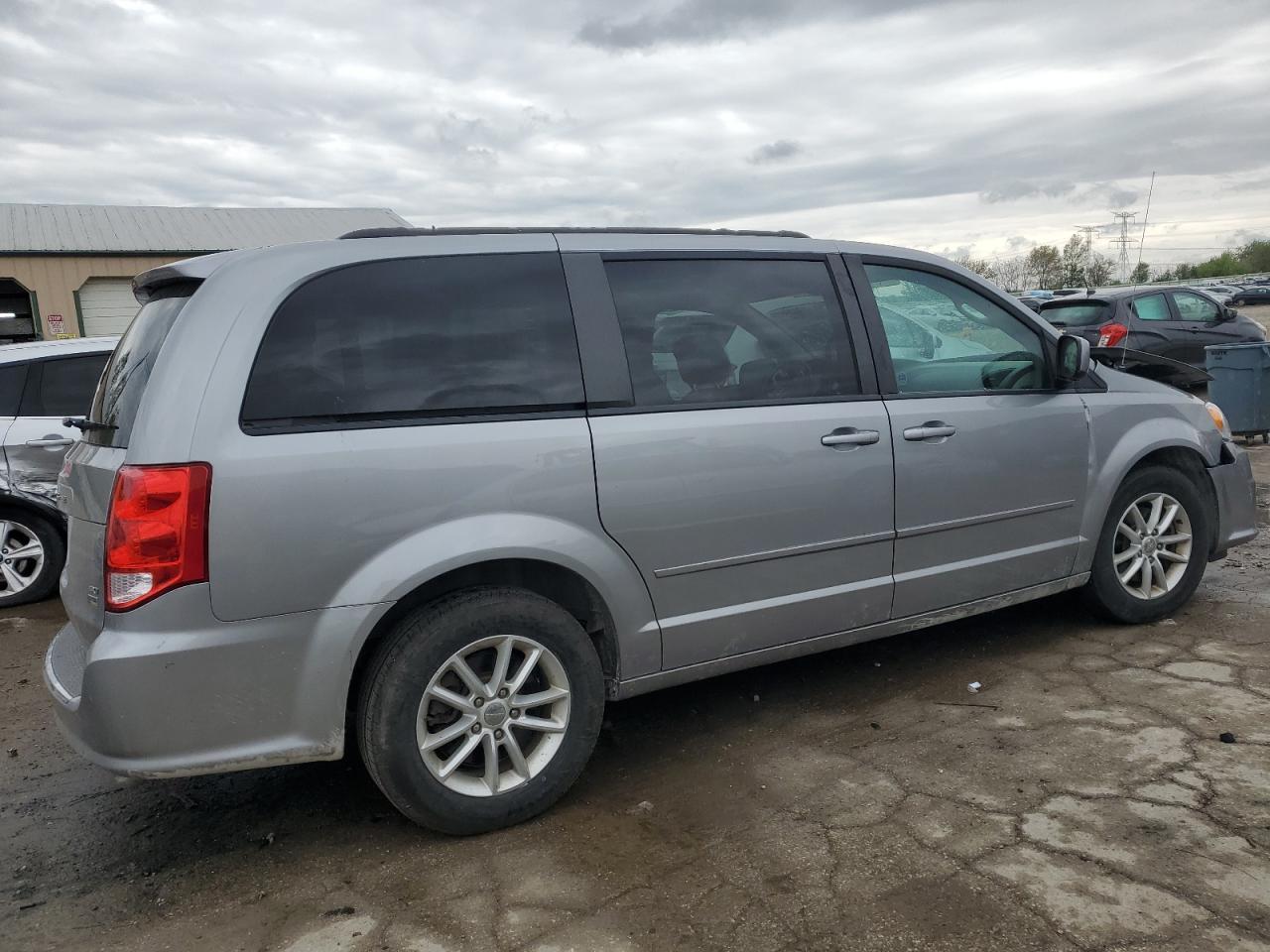 2016 Dodge Grand Caravan Sxt - Фото 3