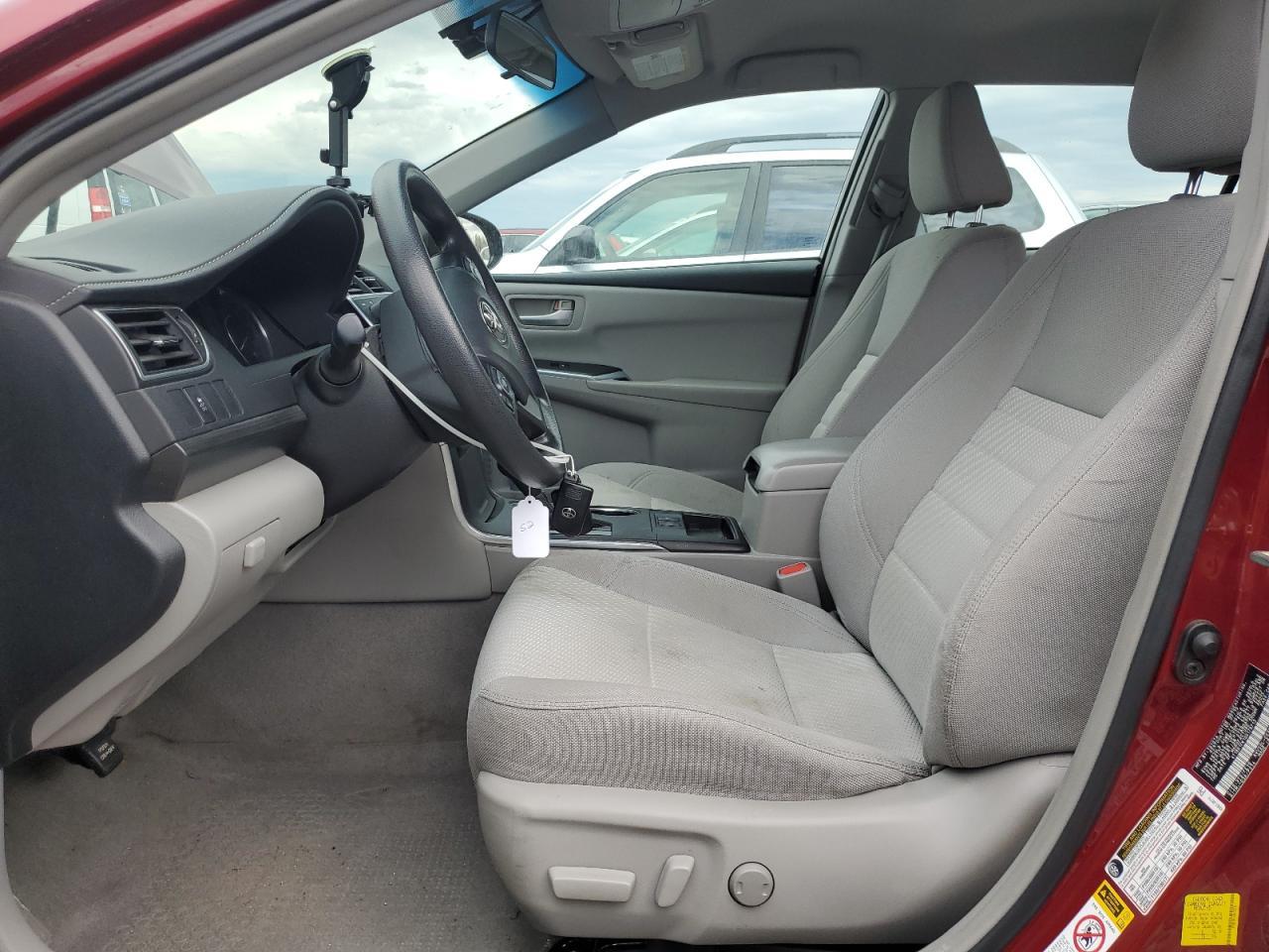 2016 Toyota Camry Hybrid - Image 7