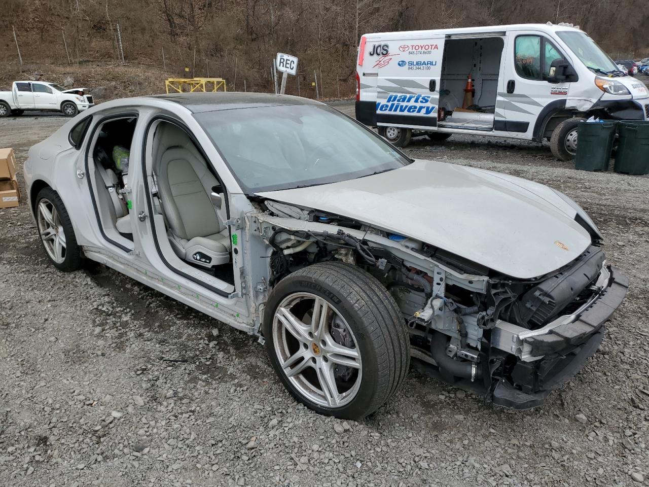 2019 Porsche Panamera Base - Image 4