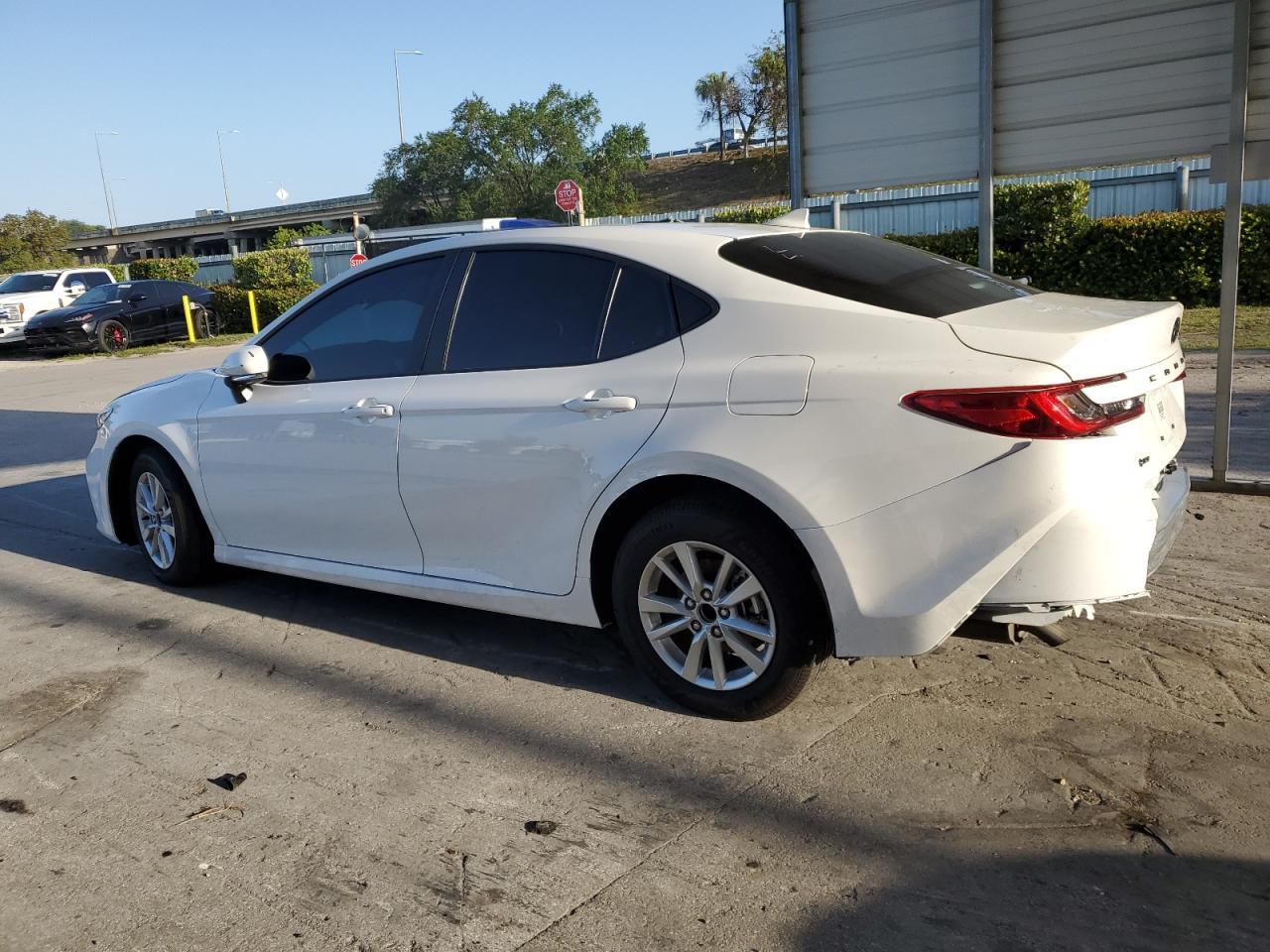 2025 Toyota Camry Xse - Фото 2