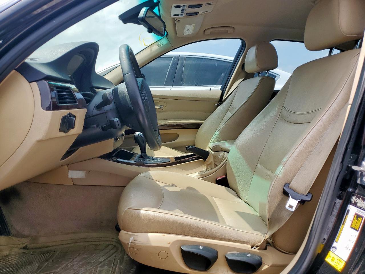 2011 BMW 328 I - Image 7