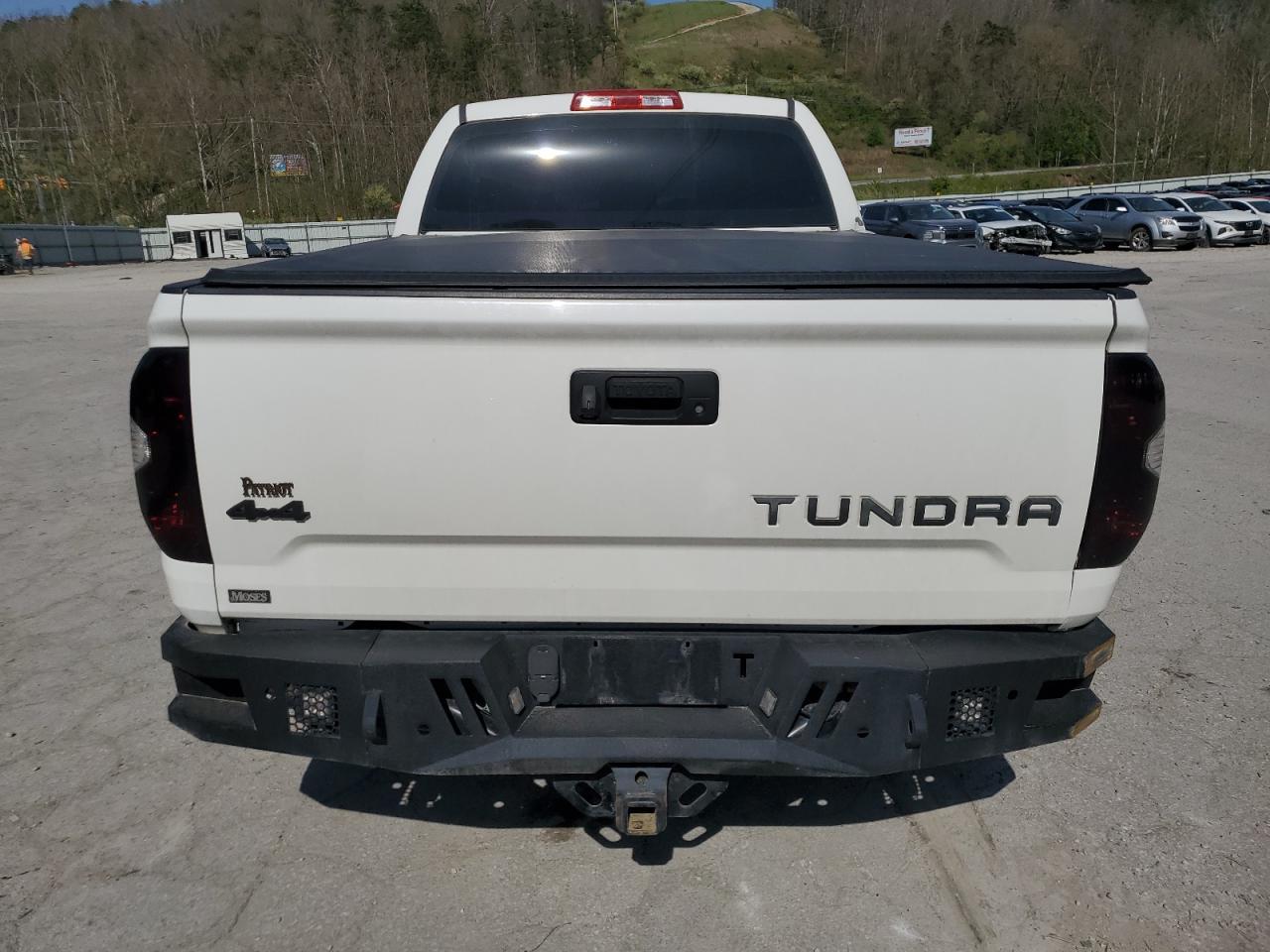 2017 Toyota Tundra Double Cab Sr - Фото 6